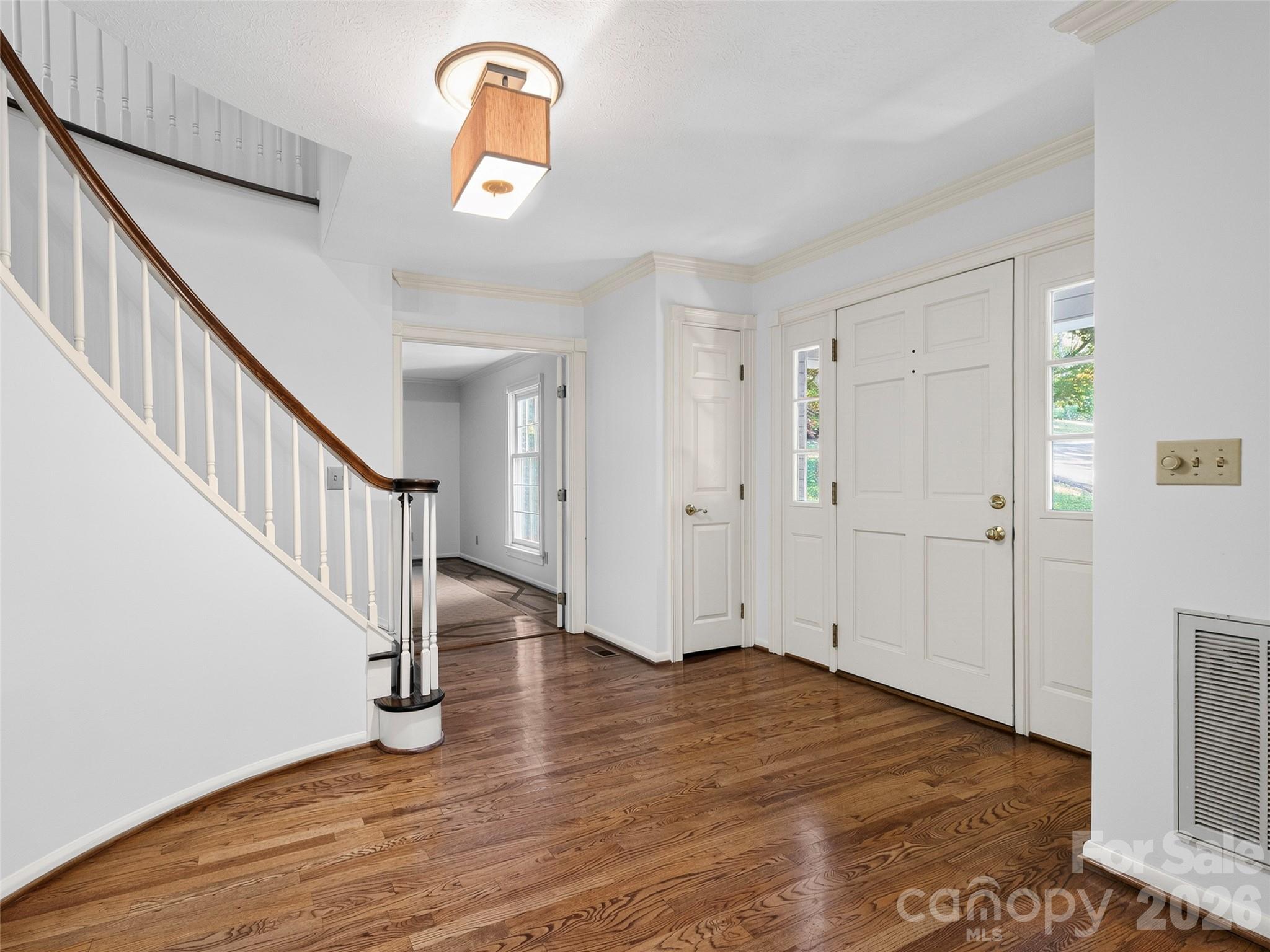 110 Glengary Drive Property Photo 7