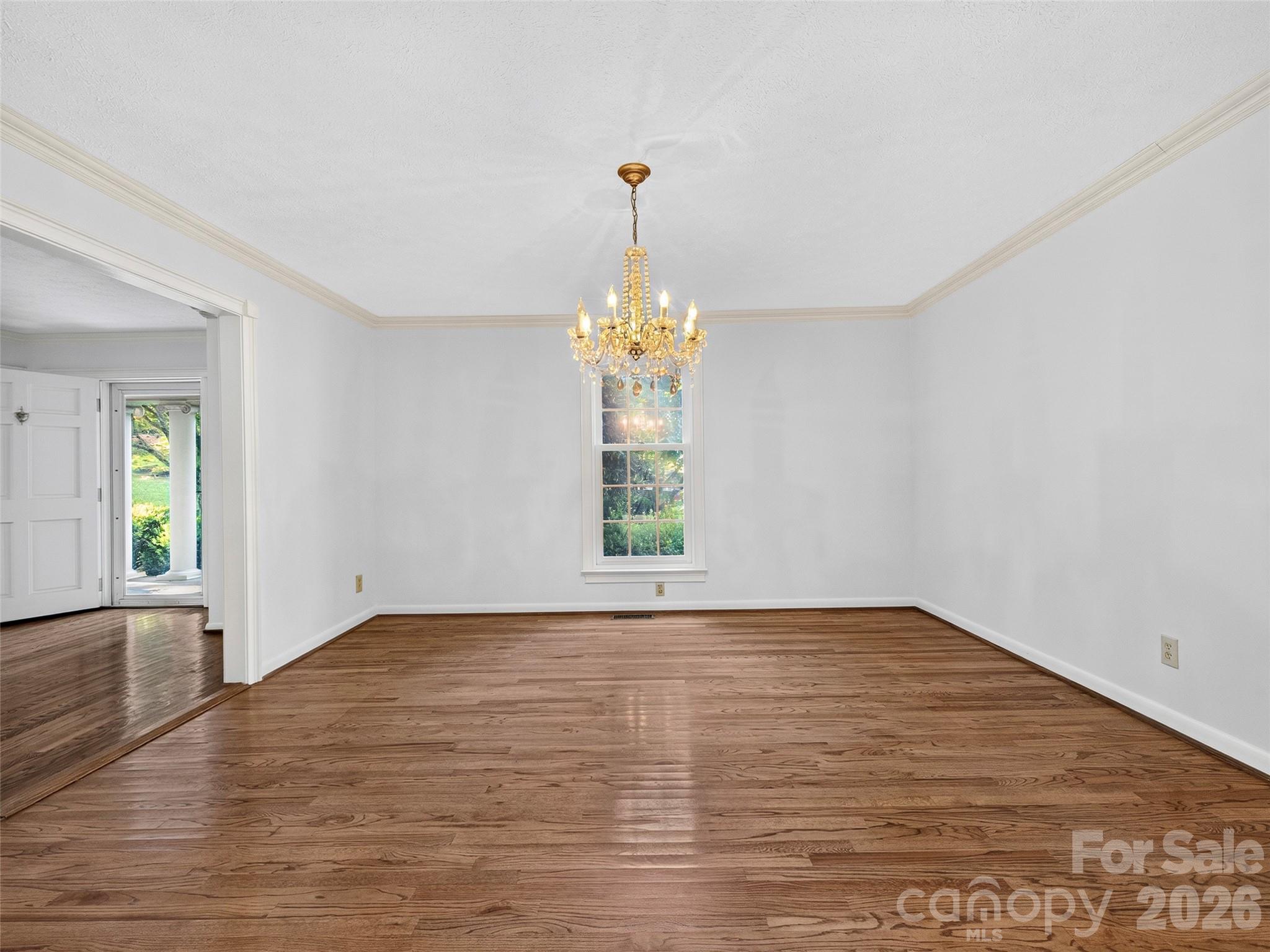 110 Glengary Drive Property Photo 9