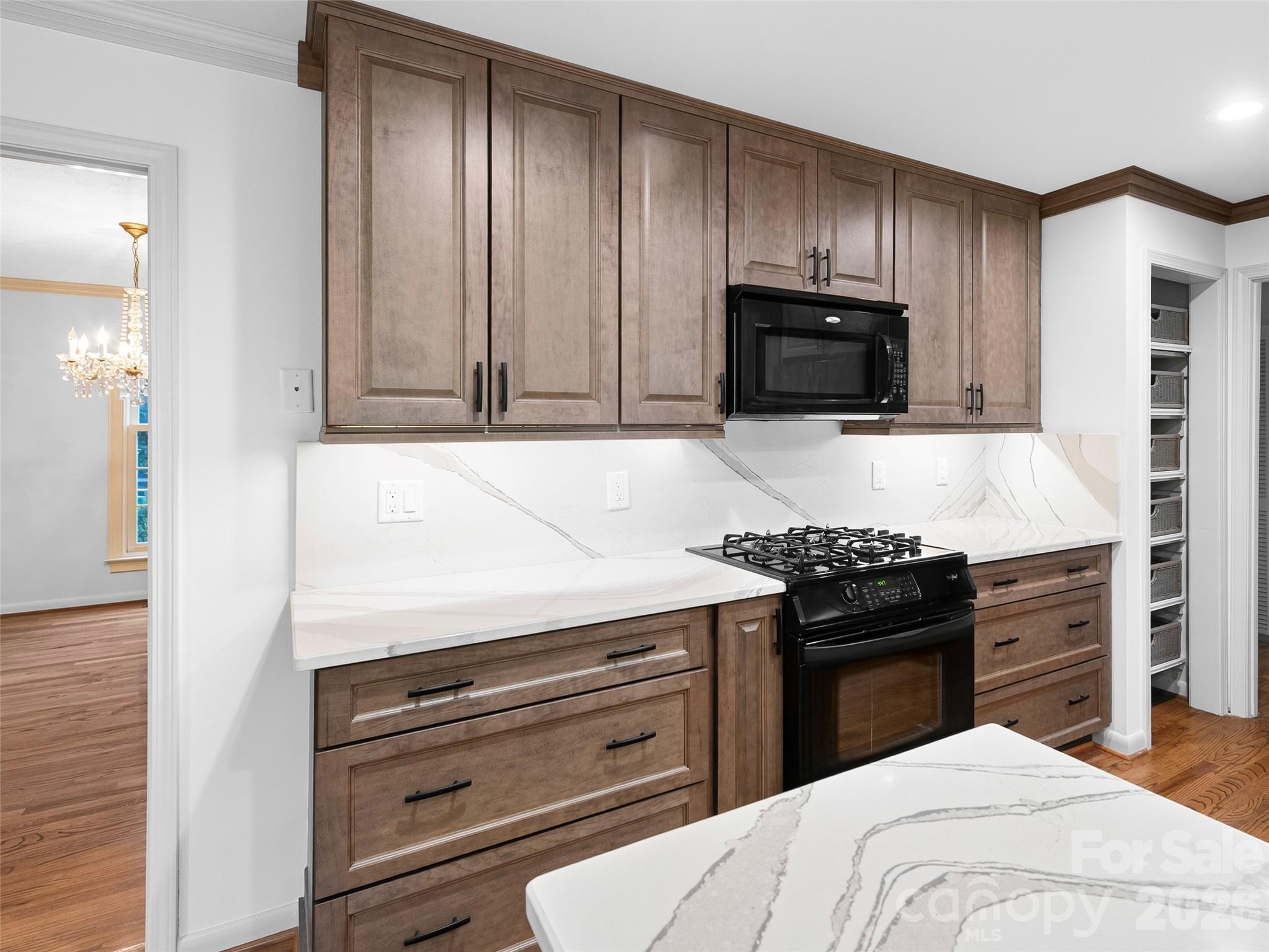110 Glengary Drive Property Photo 14