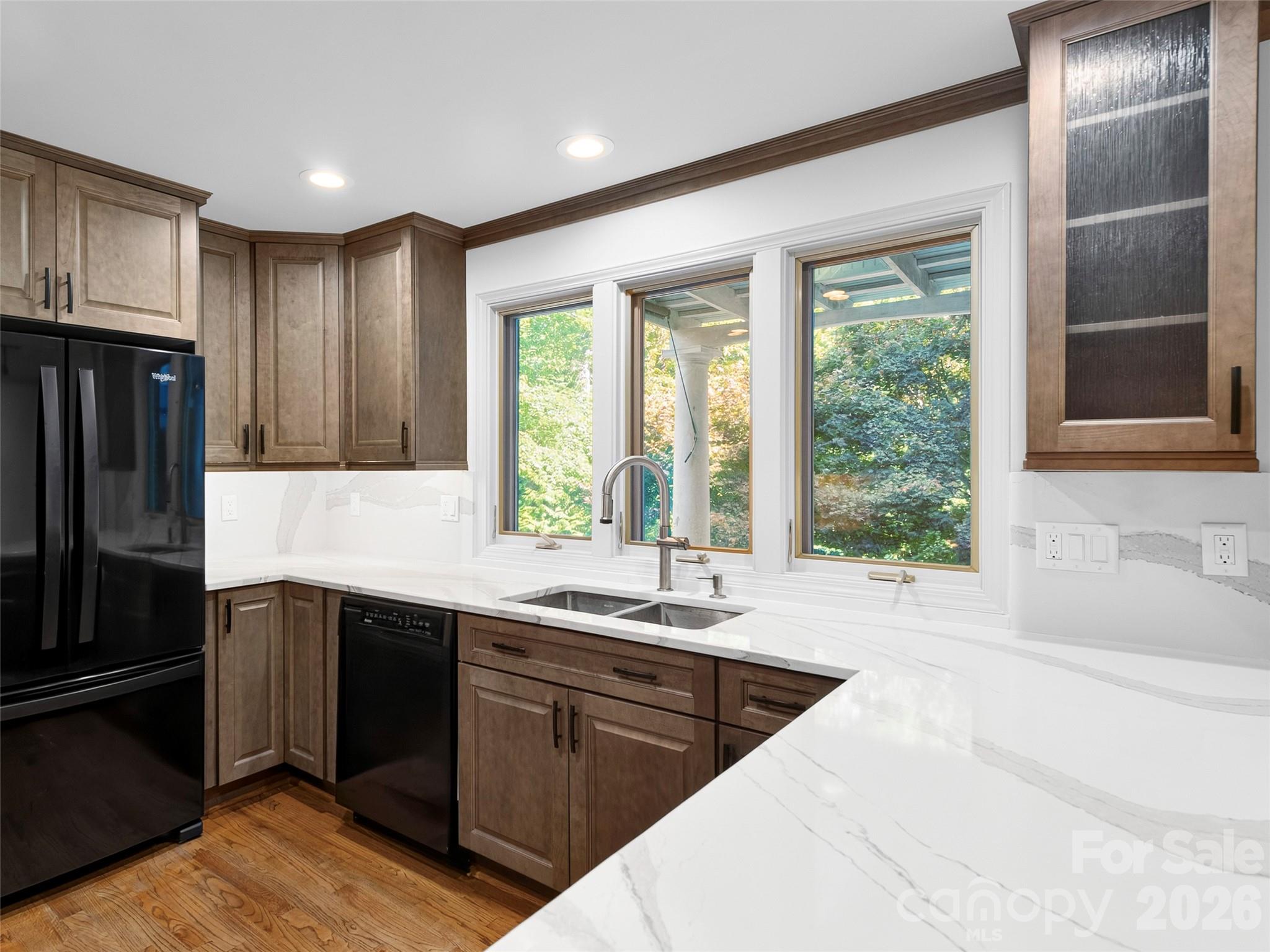 110 Glengary Drive Property Photo 15