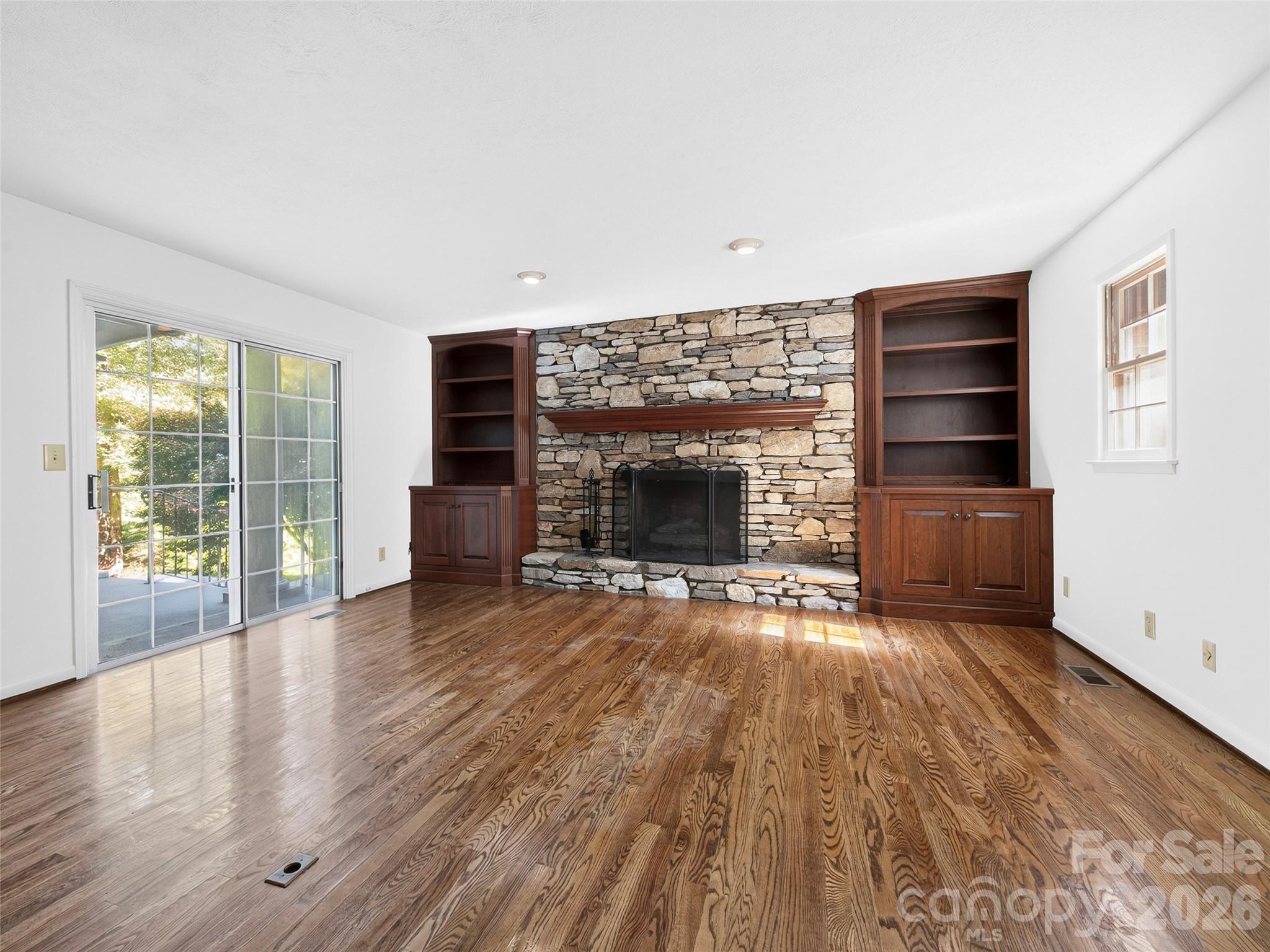 110 Glengary Drive Property Photo 21