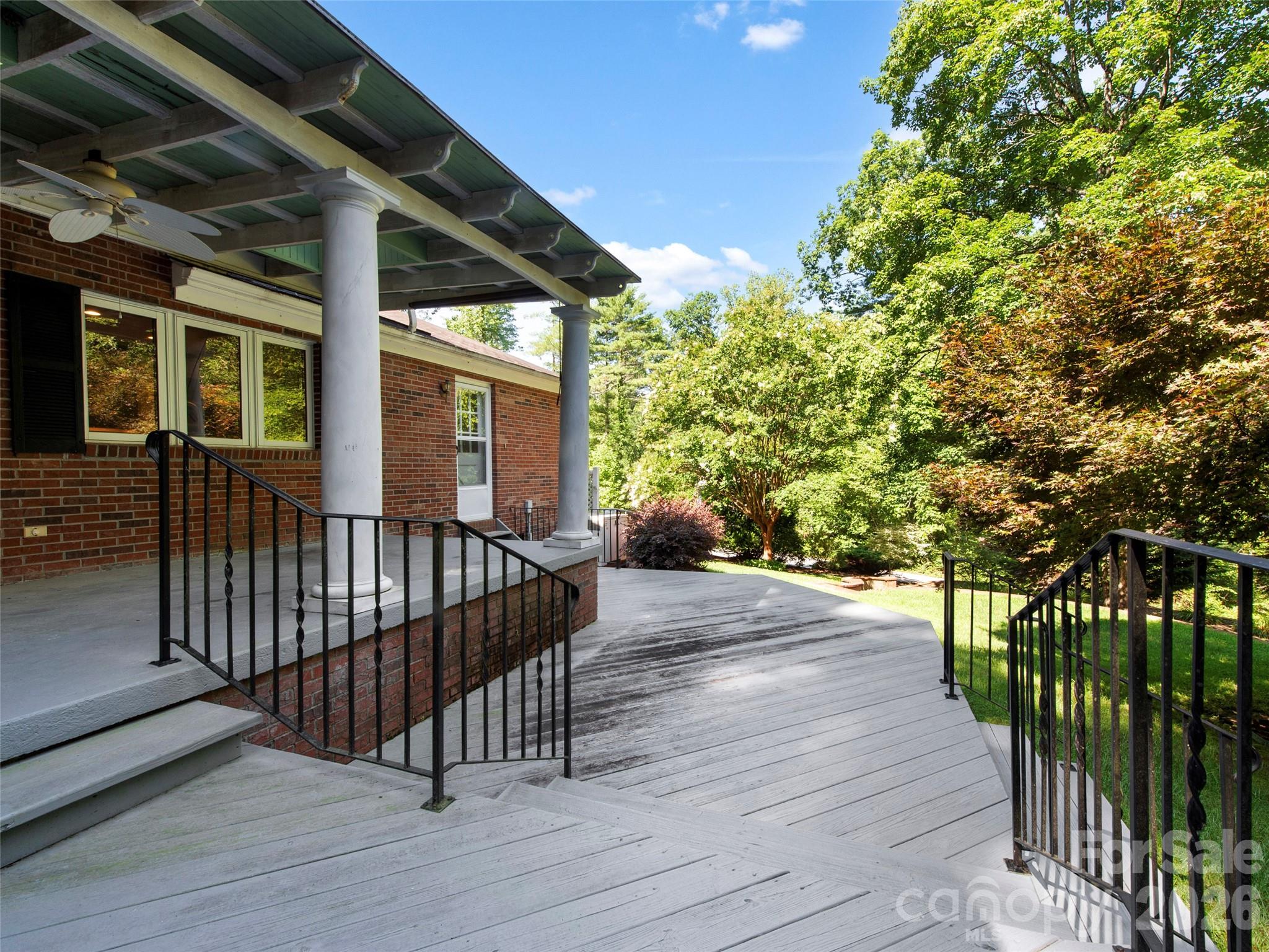 110 Glengary Drive Property Photo 35
