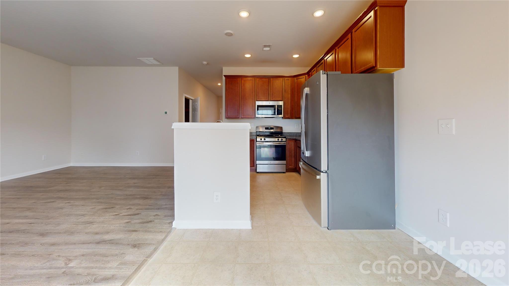 6430 Revolutionary Trail Property Photo 8