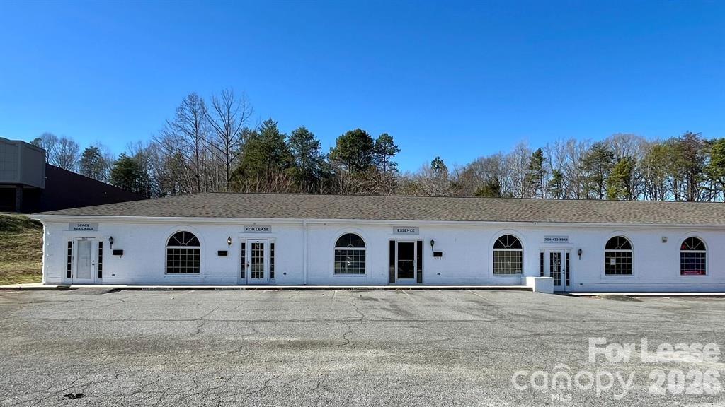 710 E Centerview Street Property Photo 2