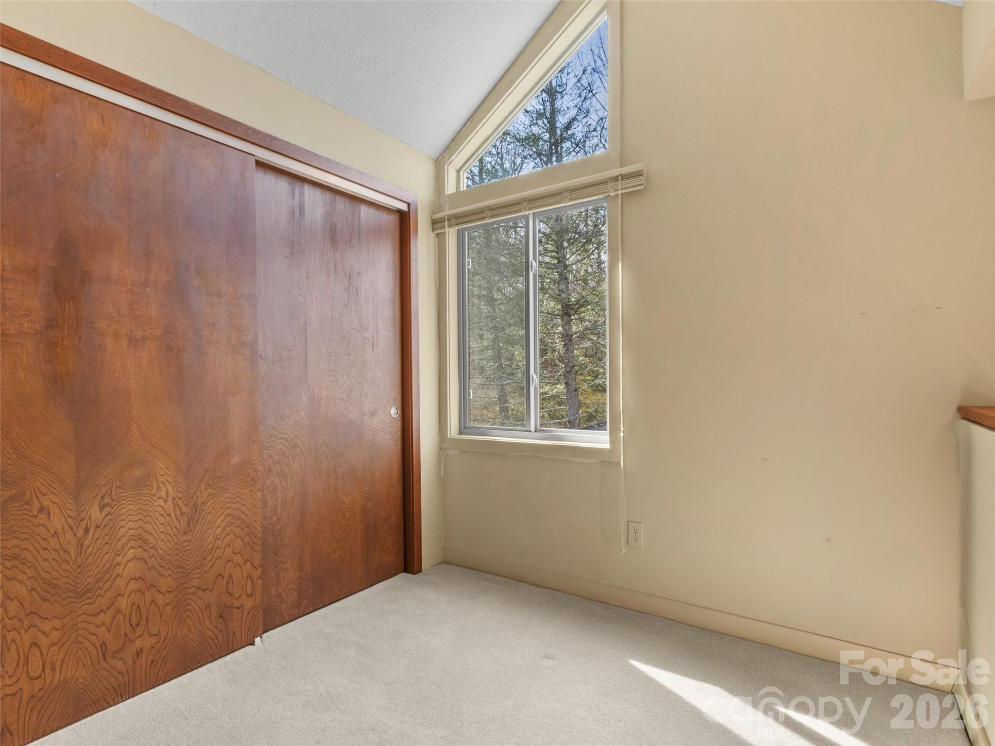 125 Townhouse Drive Property Photo 24