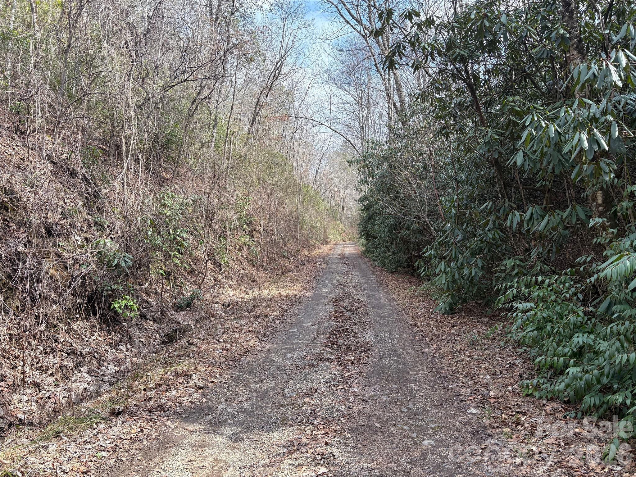 00 Round Hill Road 14 Property Photo 21