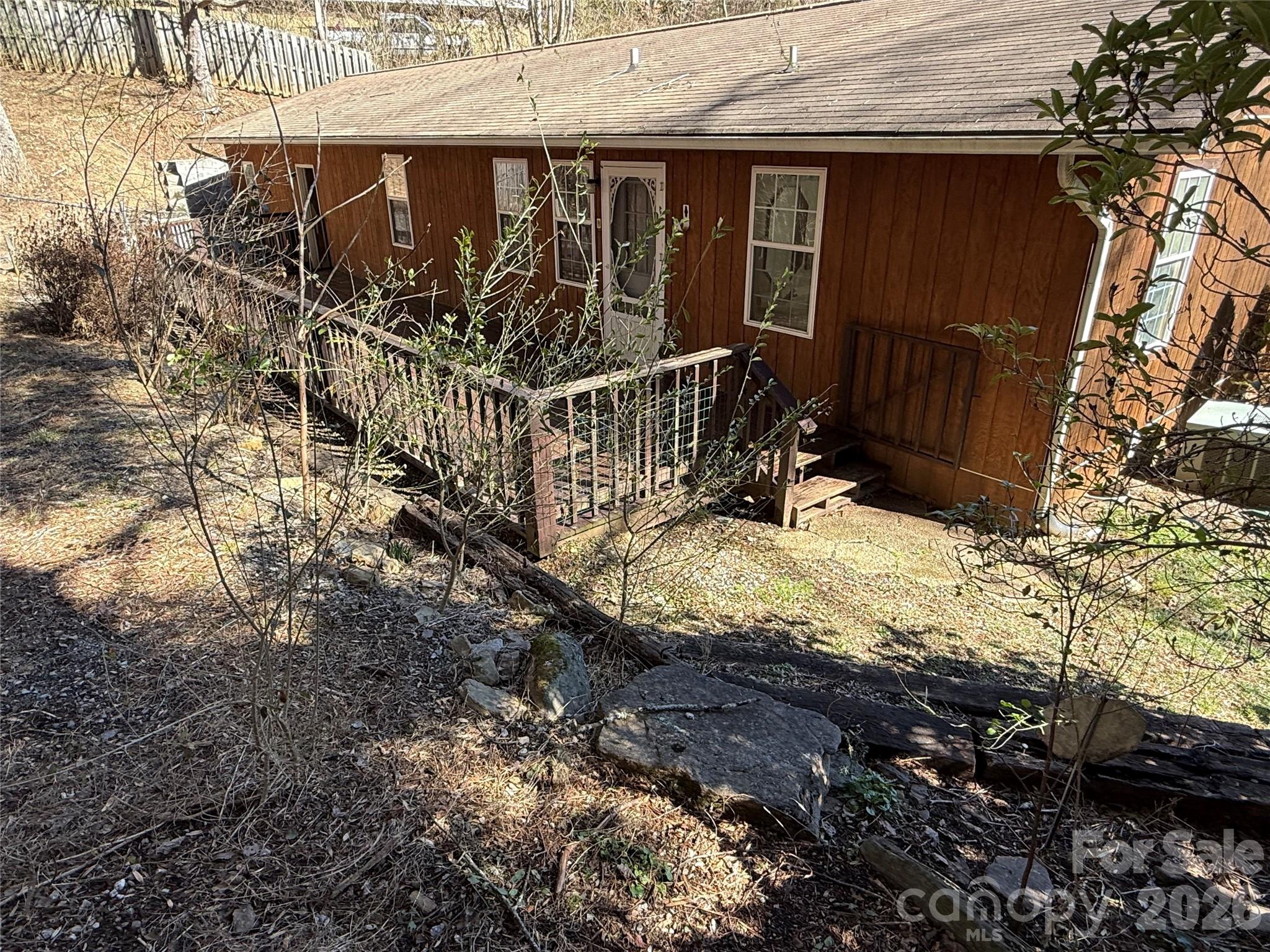 215 Pinellas Lane Property Photo 11