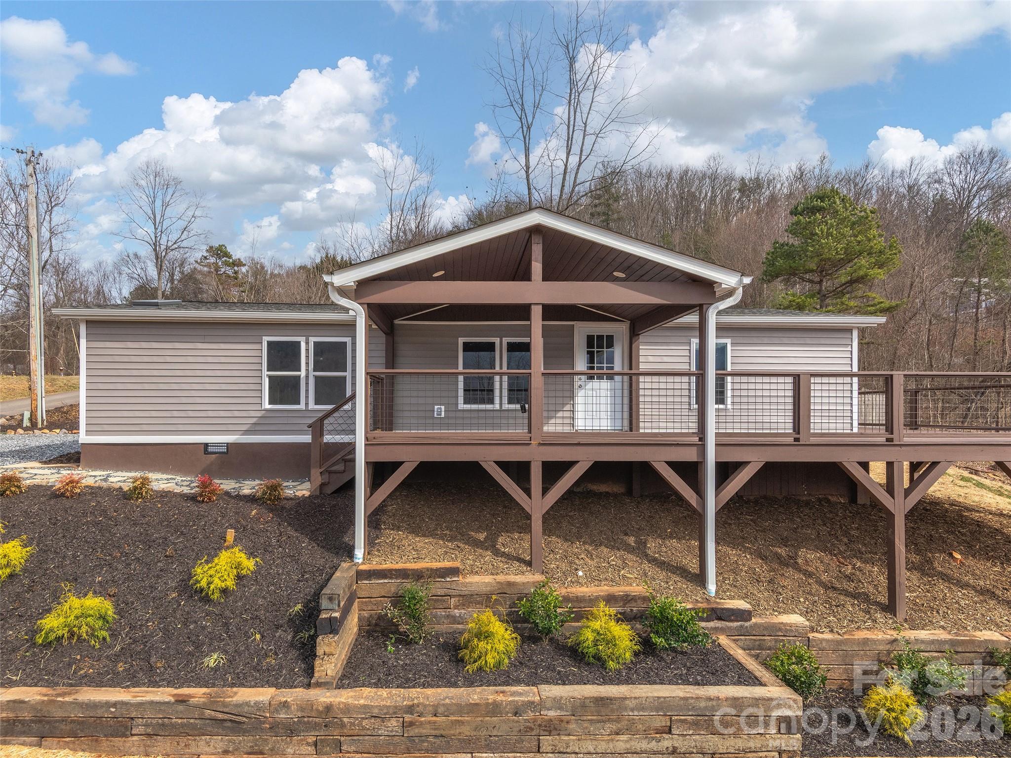 22 Honey Locust Lane Property Photo 2