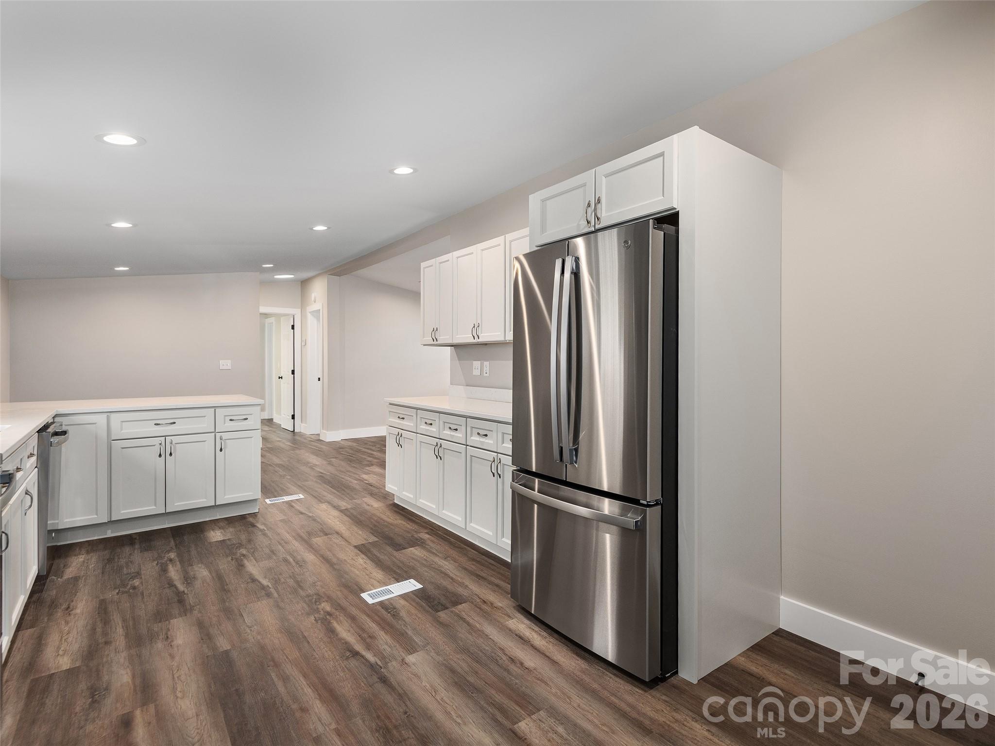 22 Honey Locust Lane Property Photo 12