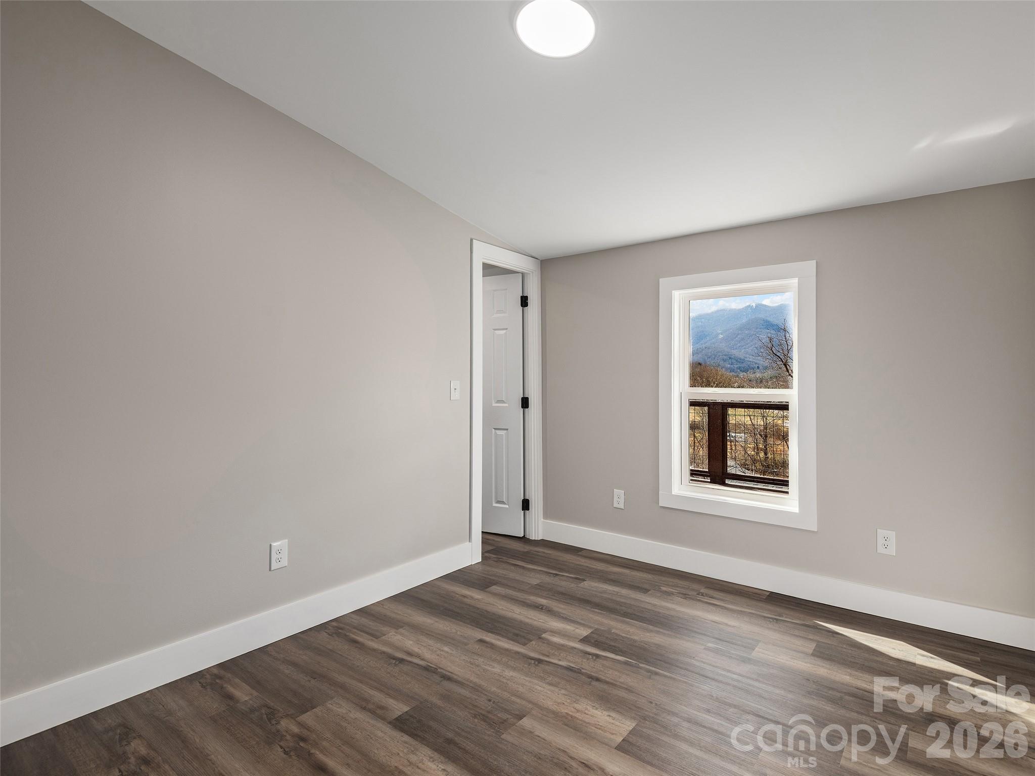 22 Honey Locust Lane Property Photo 17