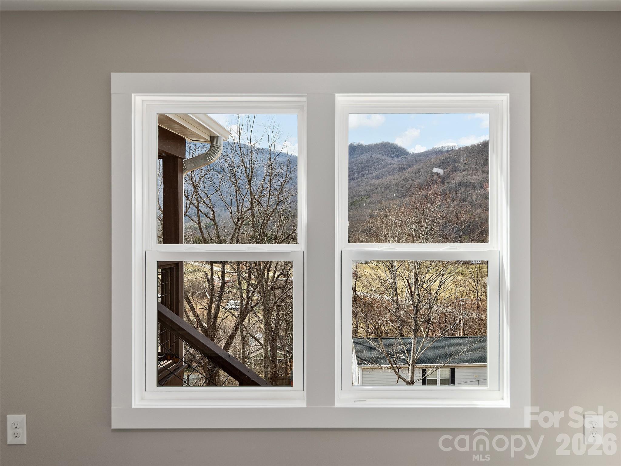 22 Honey Locust Lane Property Photo 20