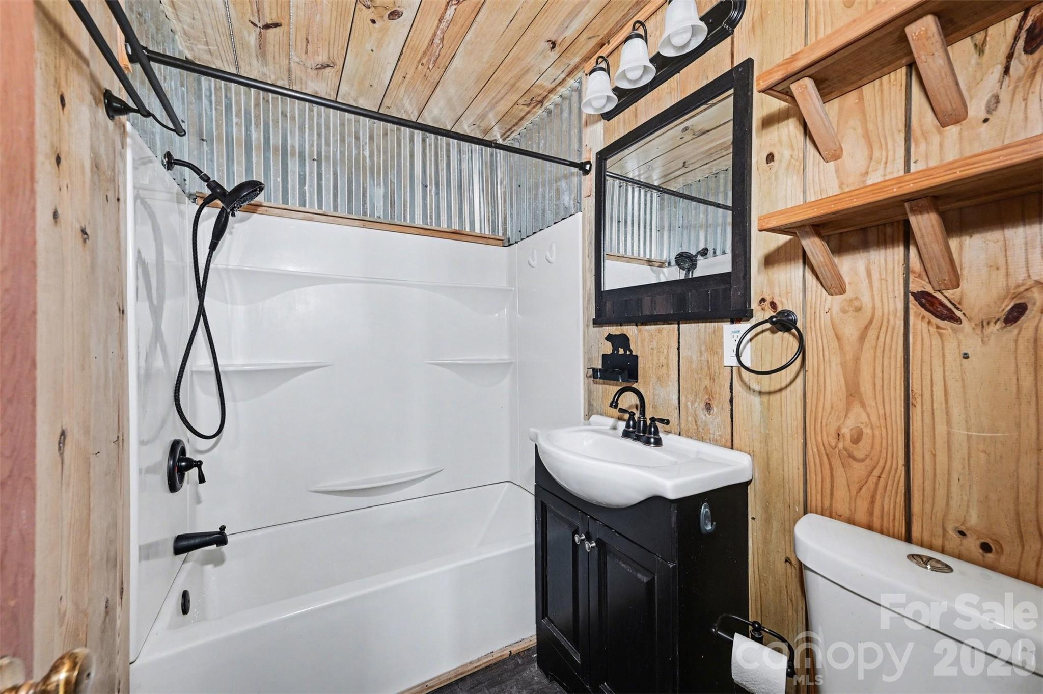 5495 Pine Ridge Drive Property Photo 13