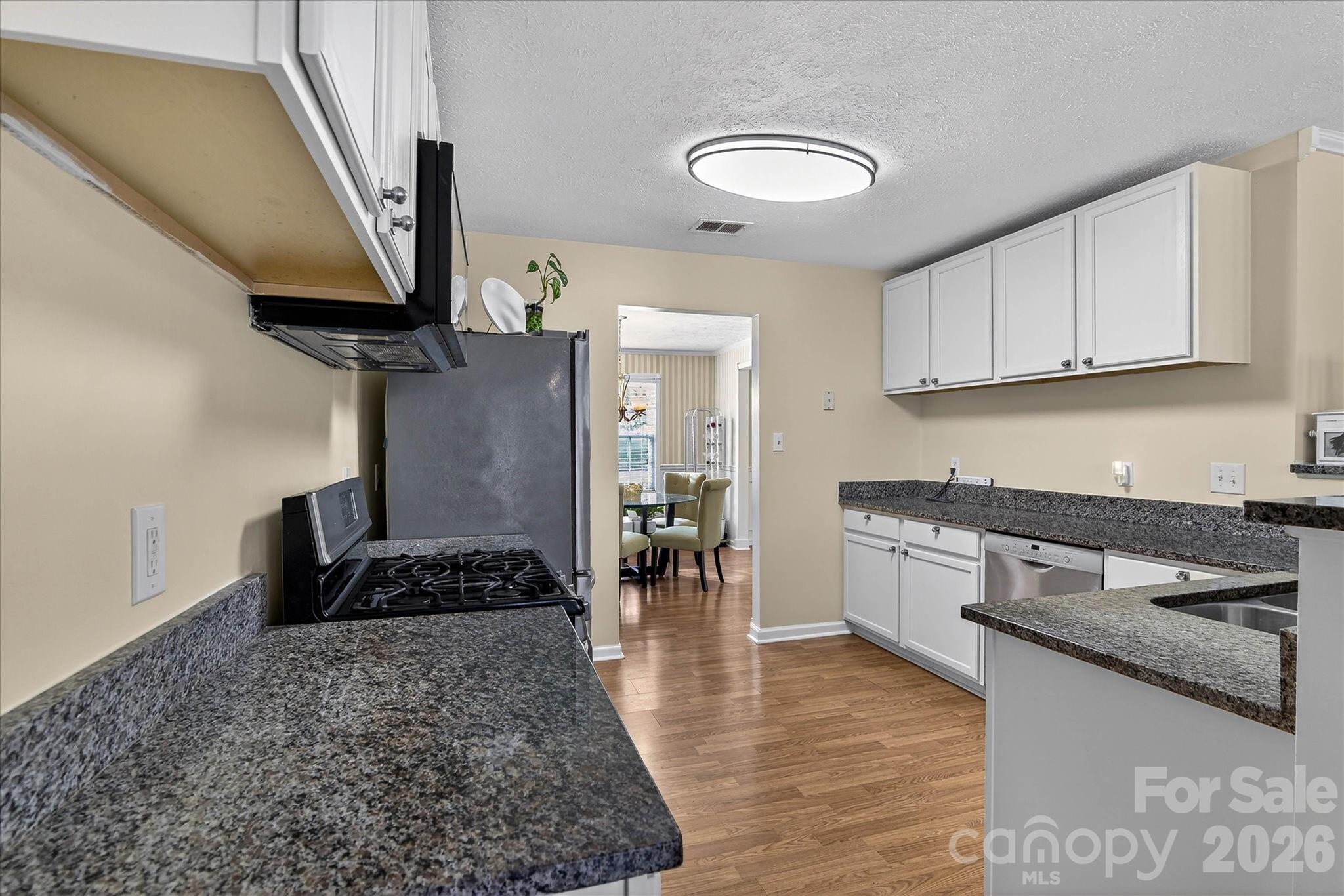 9830 Avensong Crossing Drive Property Photo 19