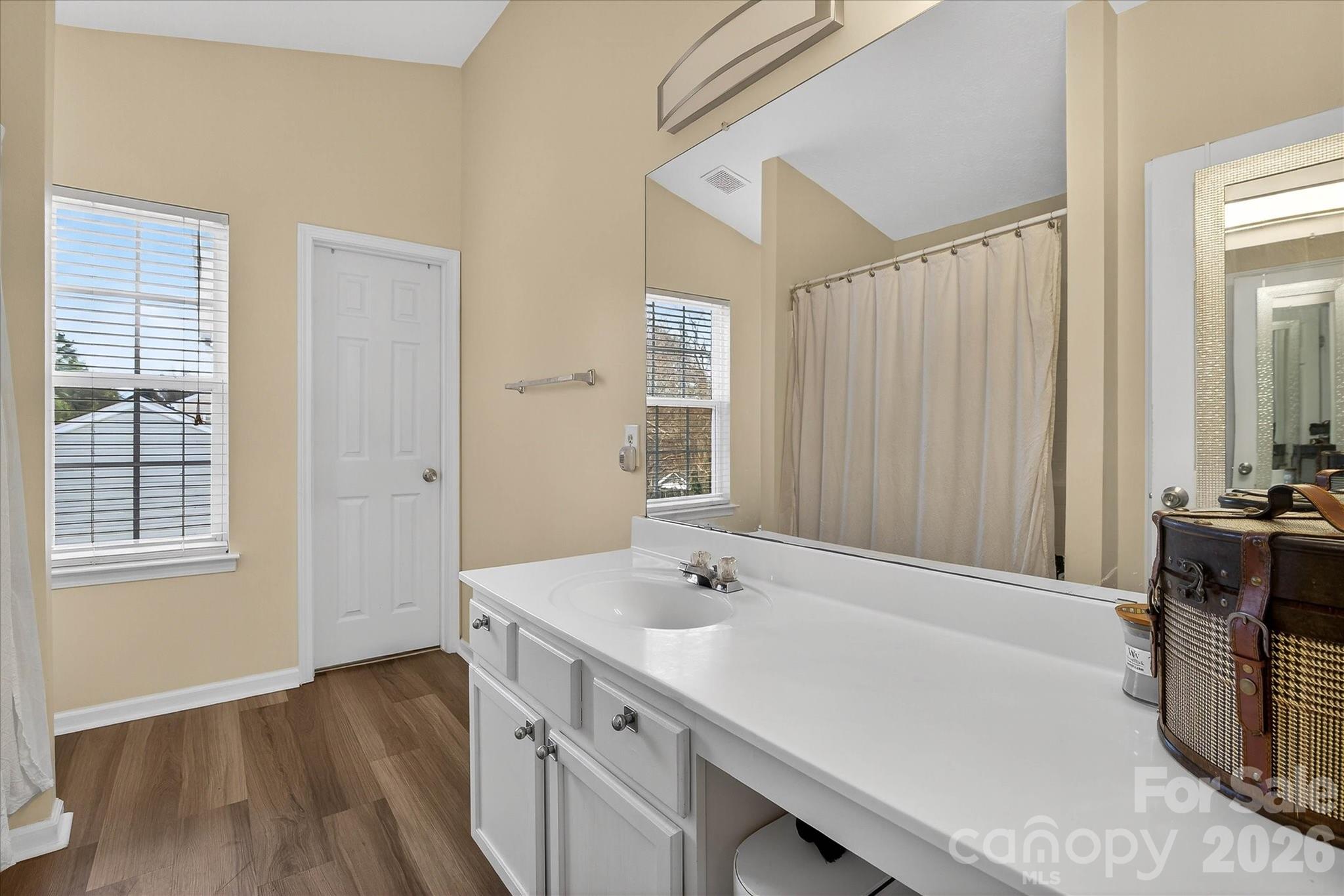 9830 Avensong Crossing Drive Property Photo 27