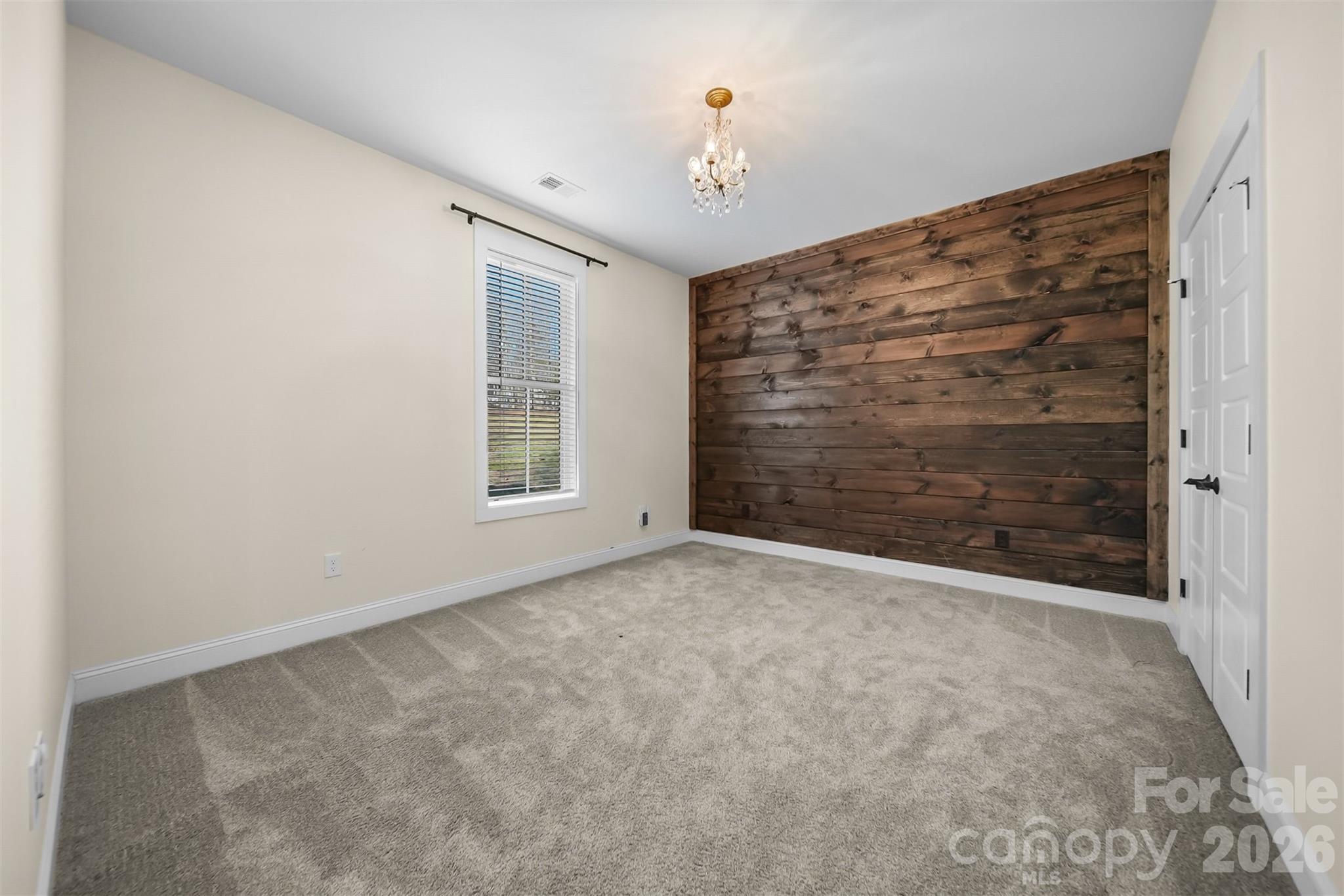 2586 Lee Lawing Road Property Photo 14