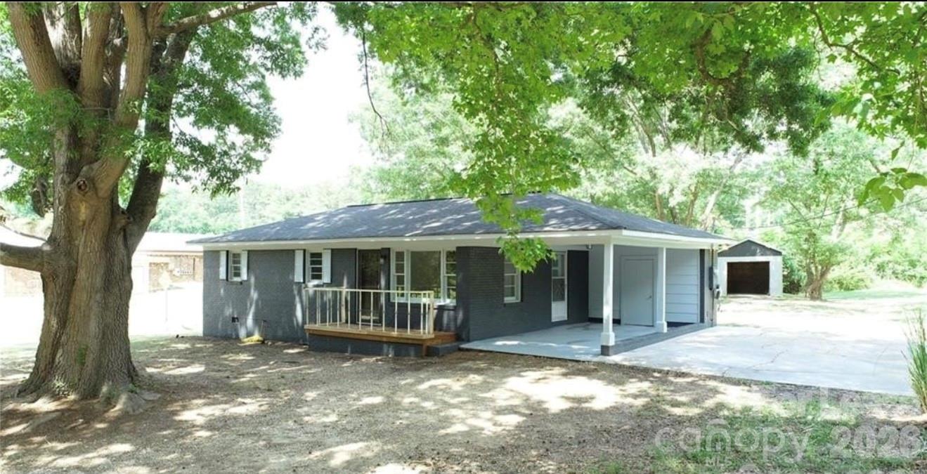 67 Whispering Pines Road Property Photo 1