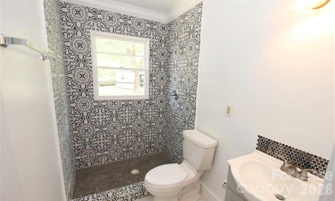 67 Whispering Pines Road Property Photo 6