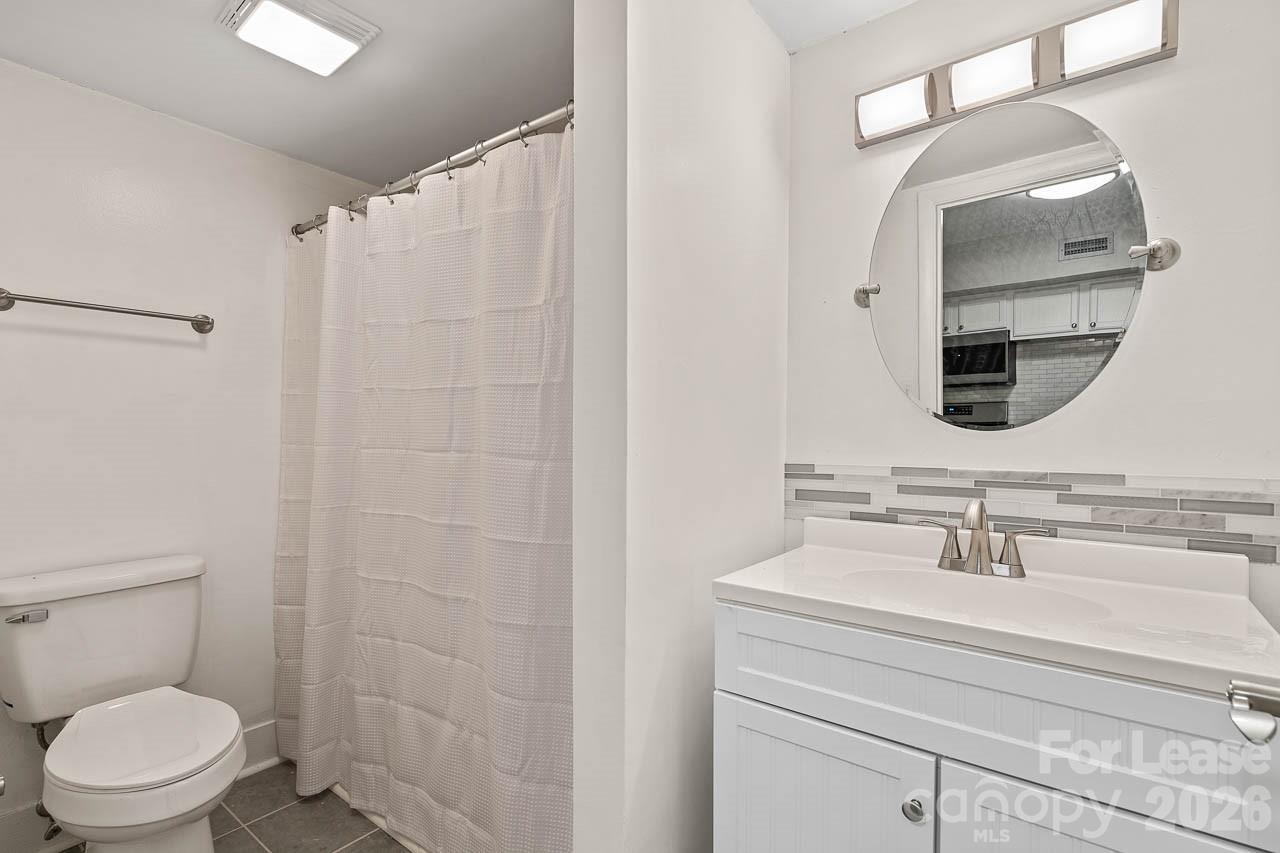 604 E Iredell Avenue 5 Property Photo 12