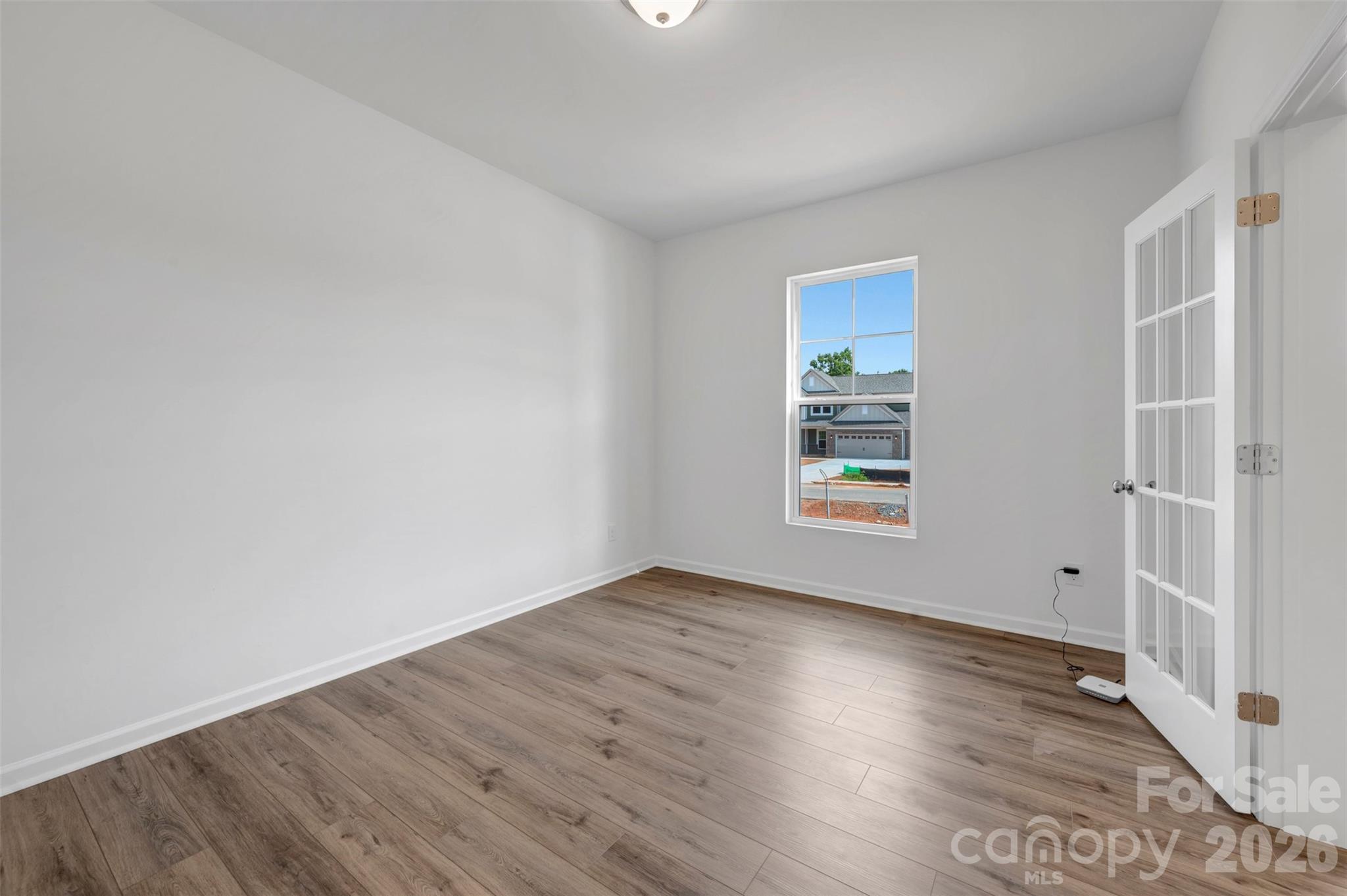 221 Amber Glen Drive Property Photo 4