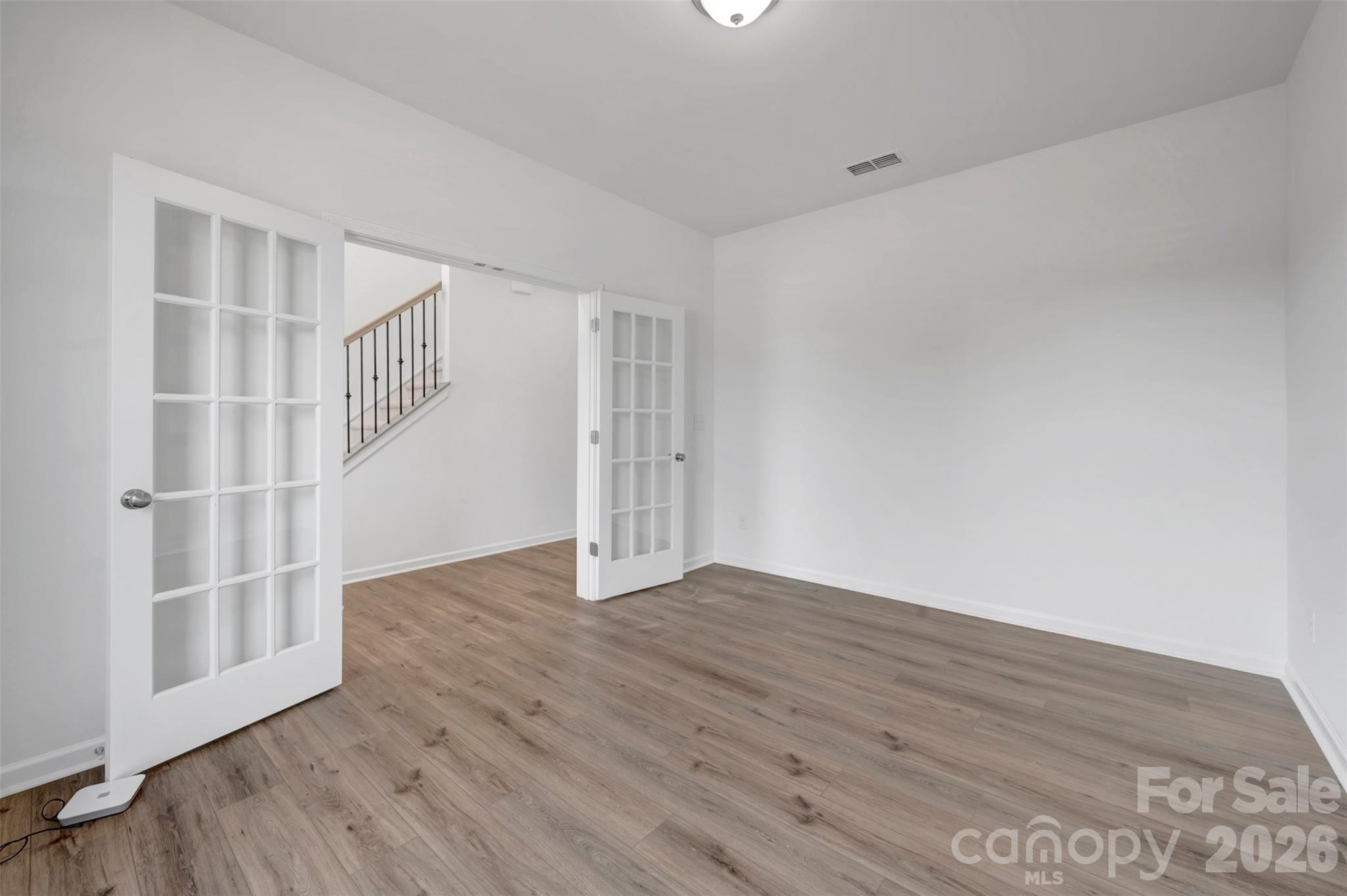221 Amber Glen Drive Property Photo 6