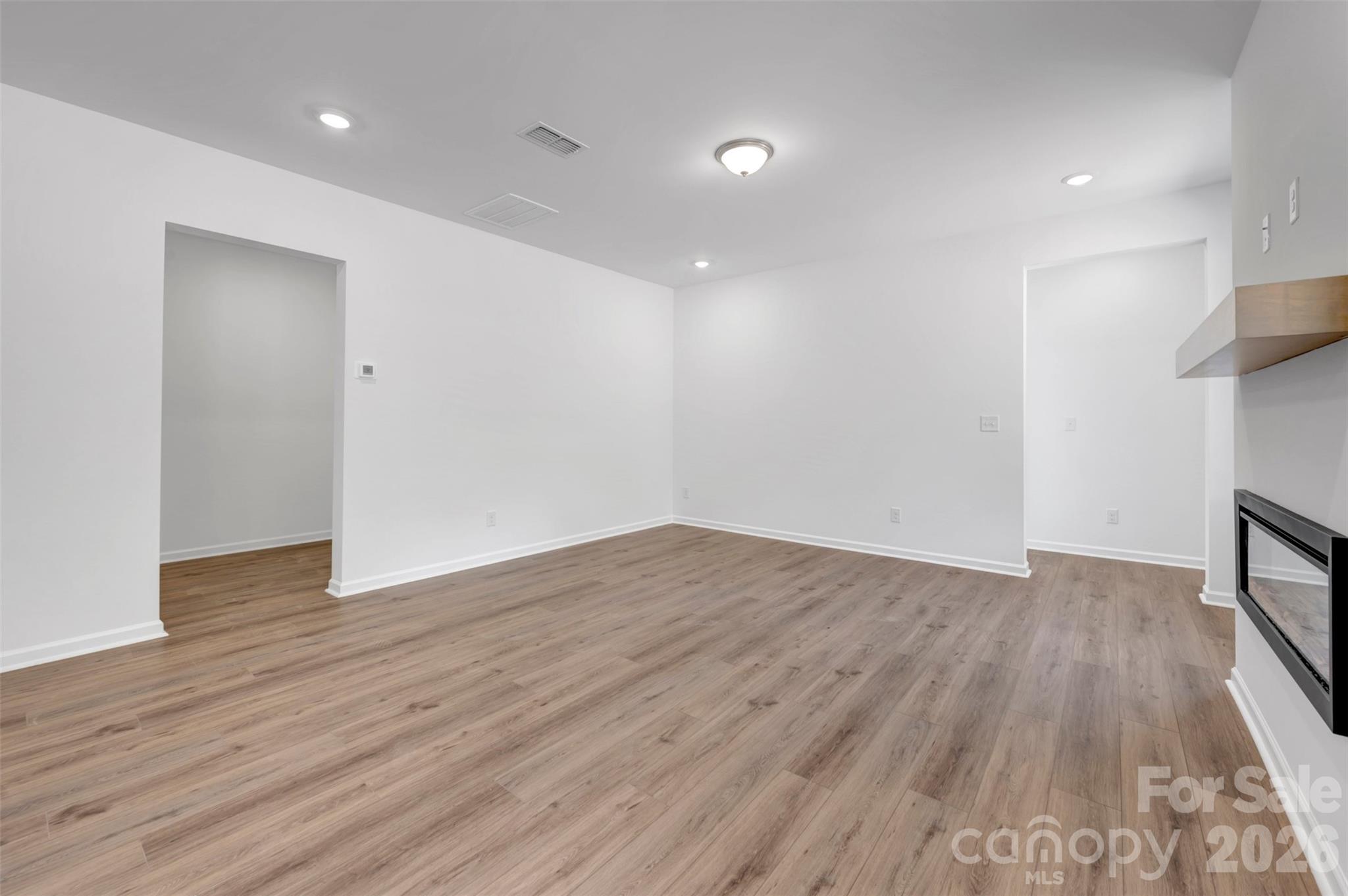 221 Amber Glen Drive Property Photo 15