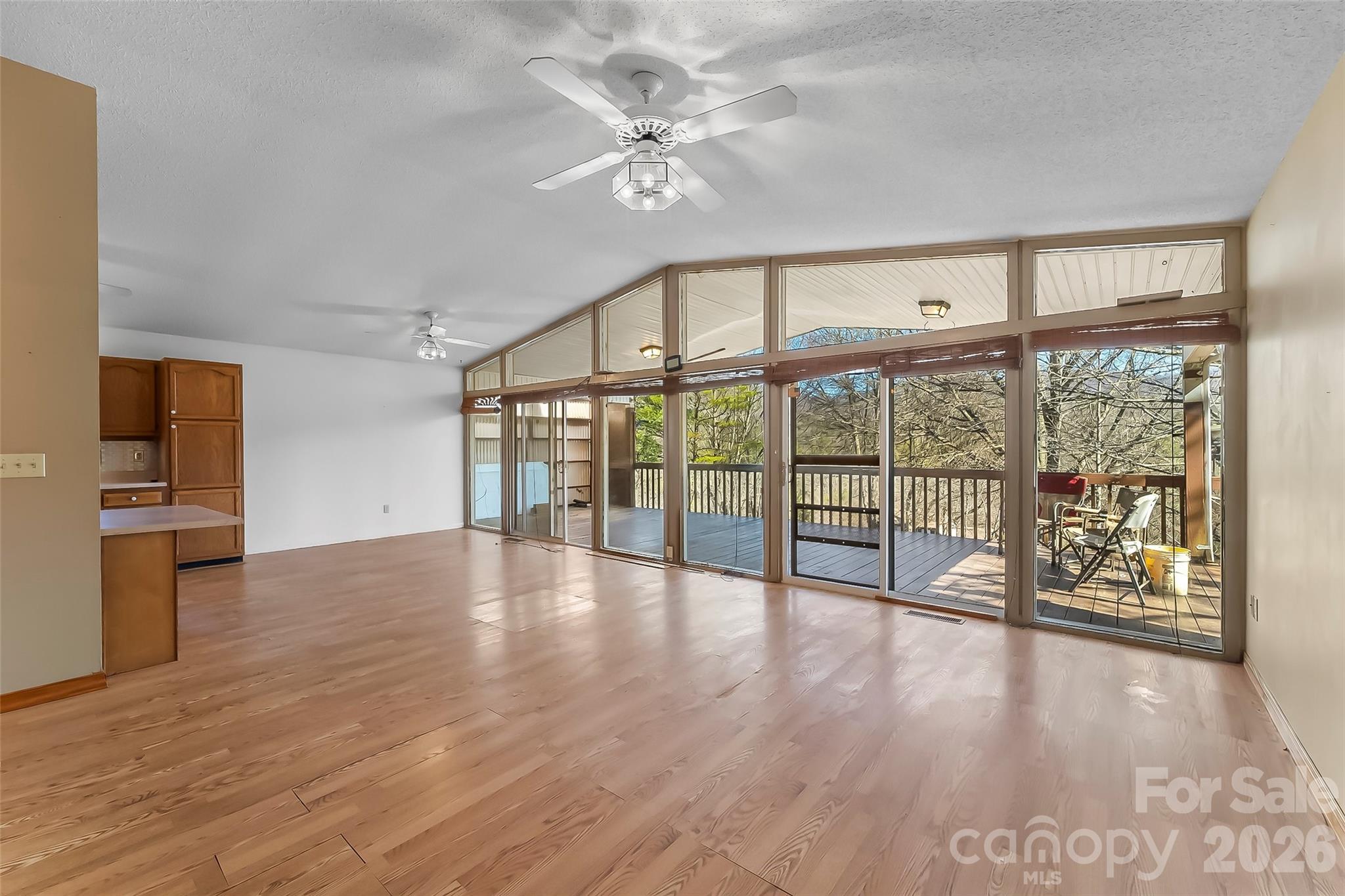 350 Sandy Bottom Road Property Photo 4