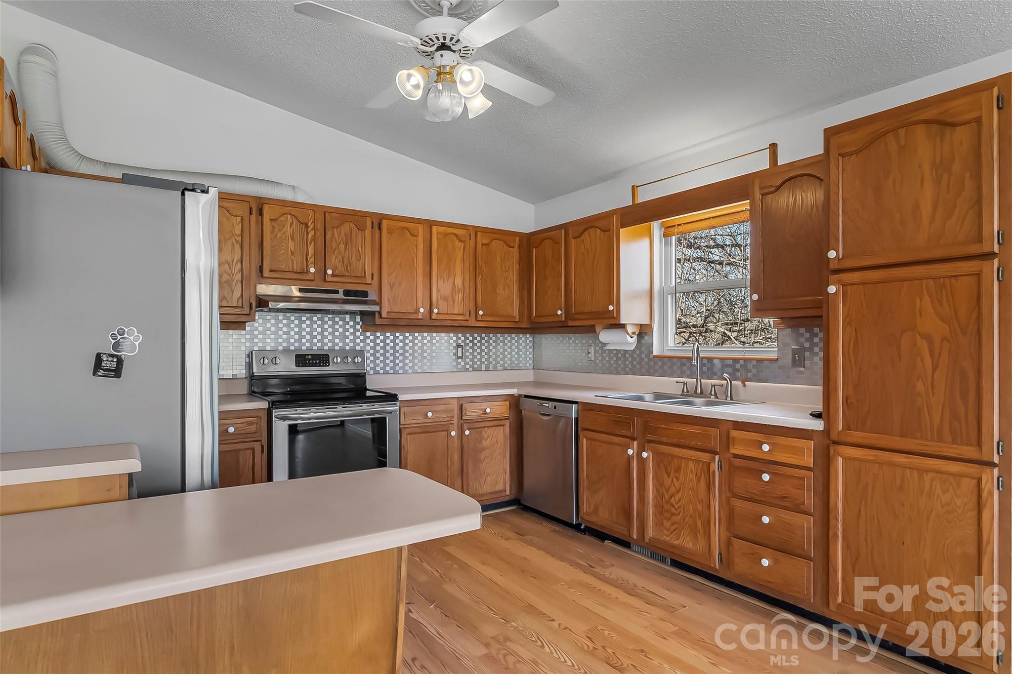 350 Sandy Bottom Road Property Photo 7