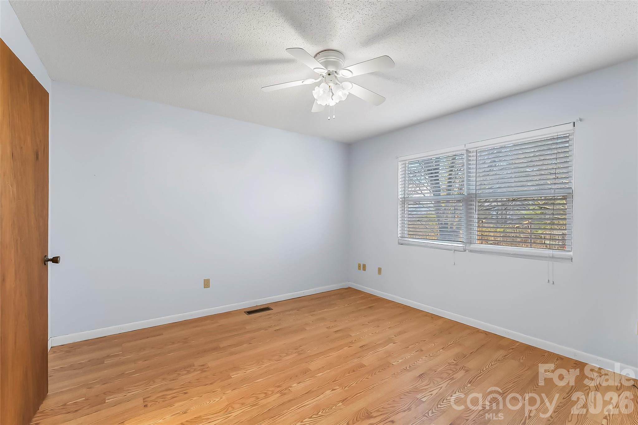350 Sandy Bottom Road Property Photo 9