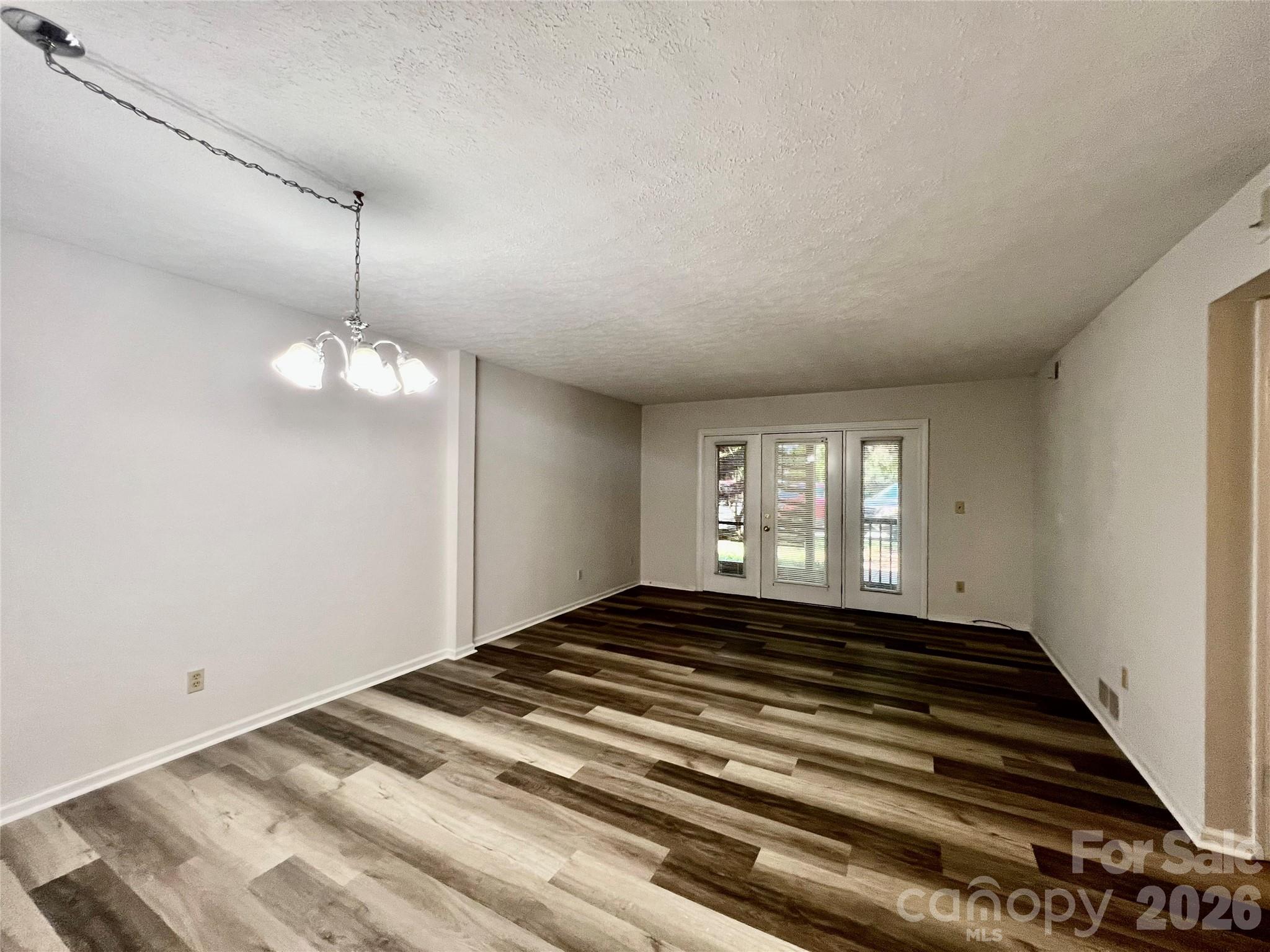 427 6th Avenue A-2 Property Photo 3