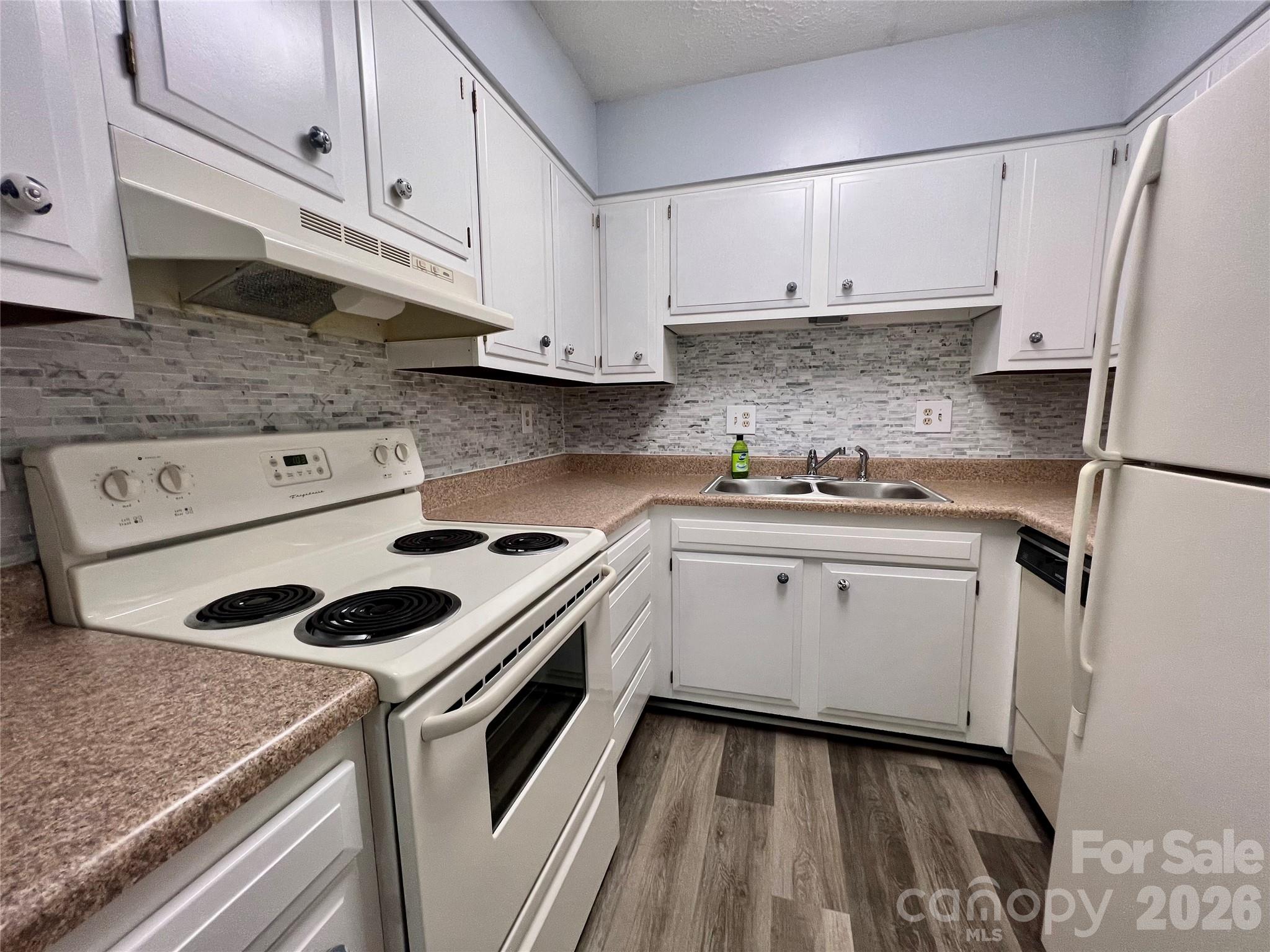 427 6th Avenue A-2 Property Photo 4