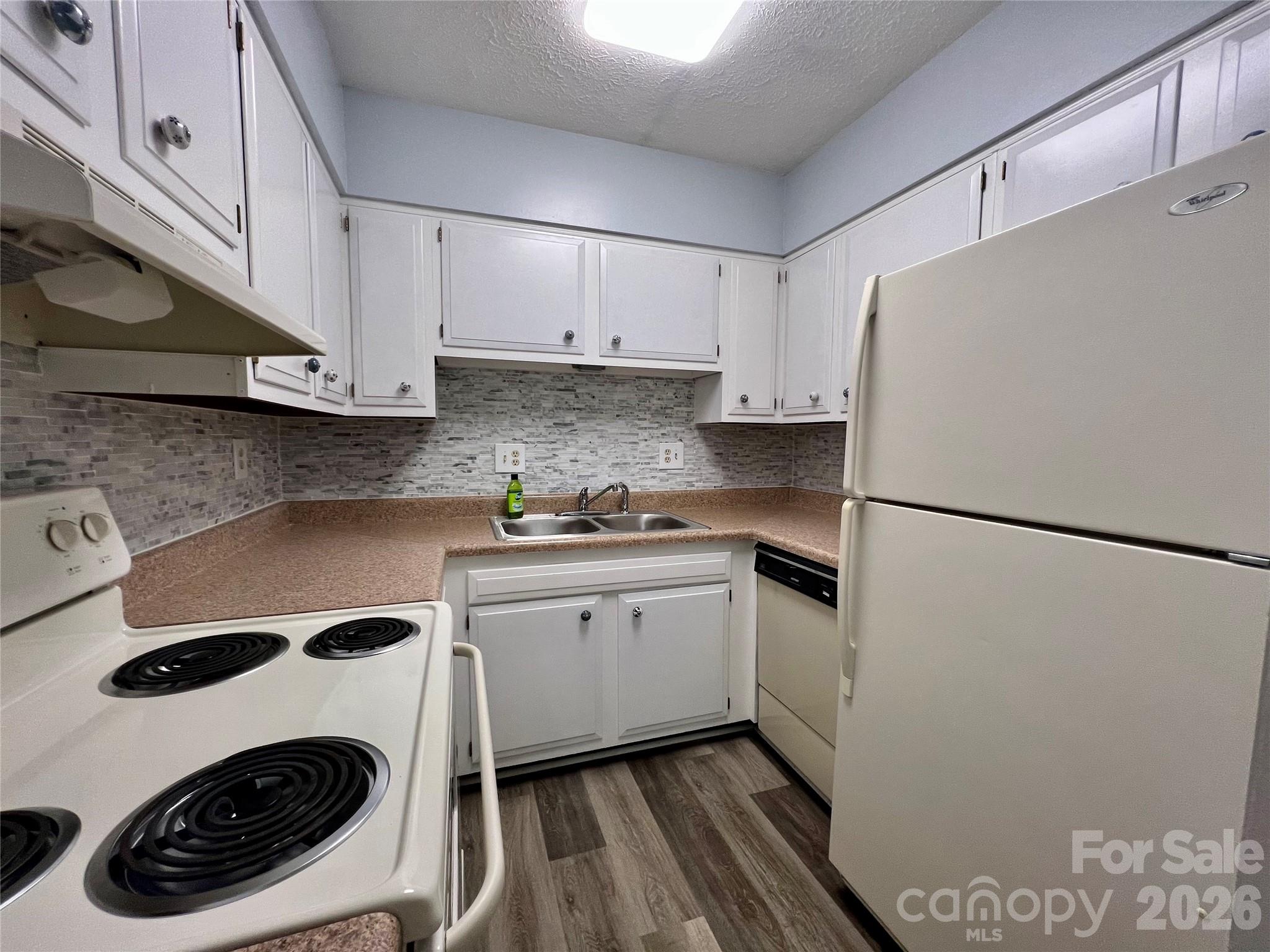 427 6th Avenue A-2 Property Photo 5