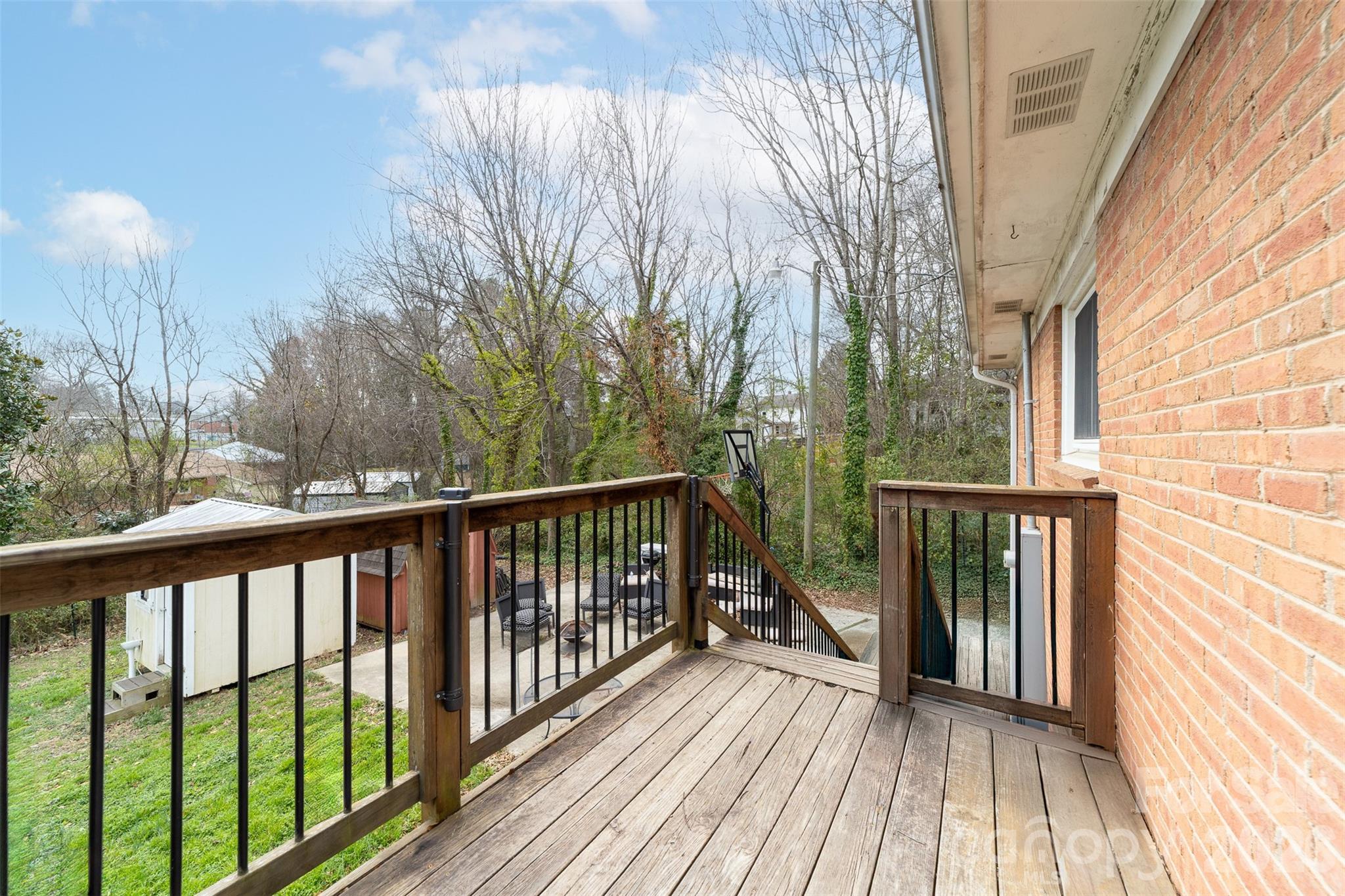 106 Blacksnake Road Property Photo 3