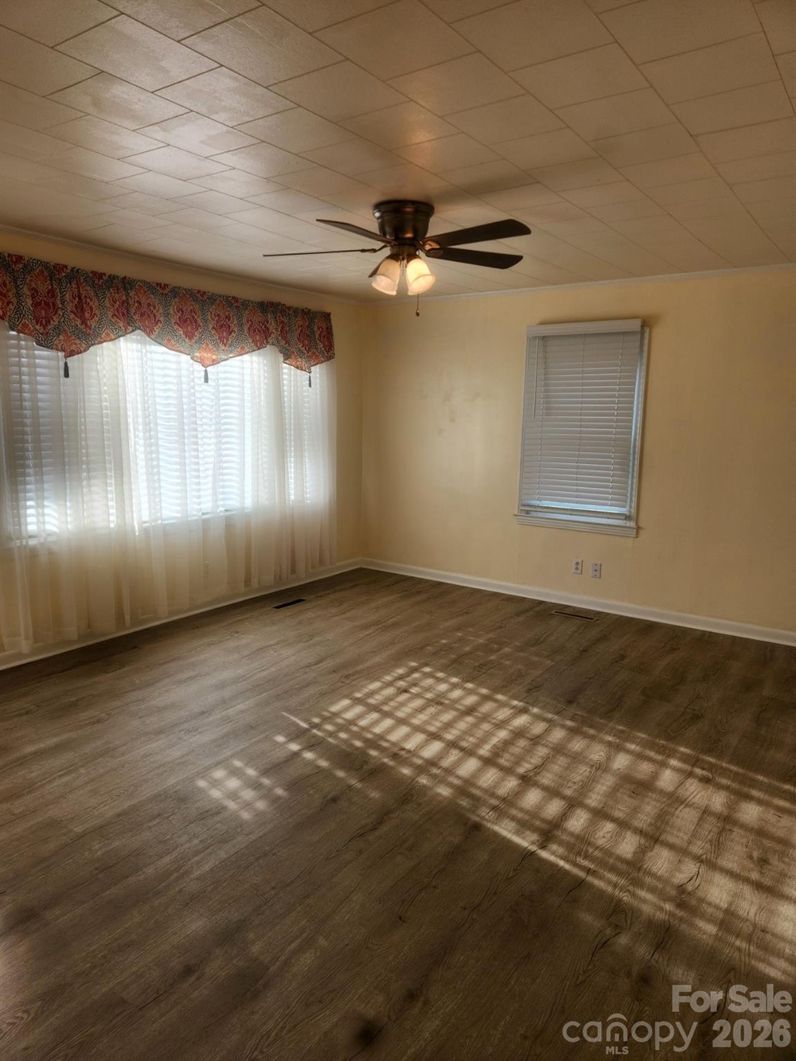 155 Robbins Street Property Photo 7