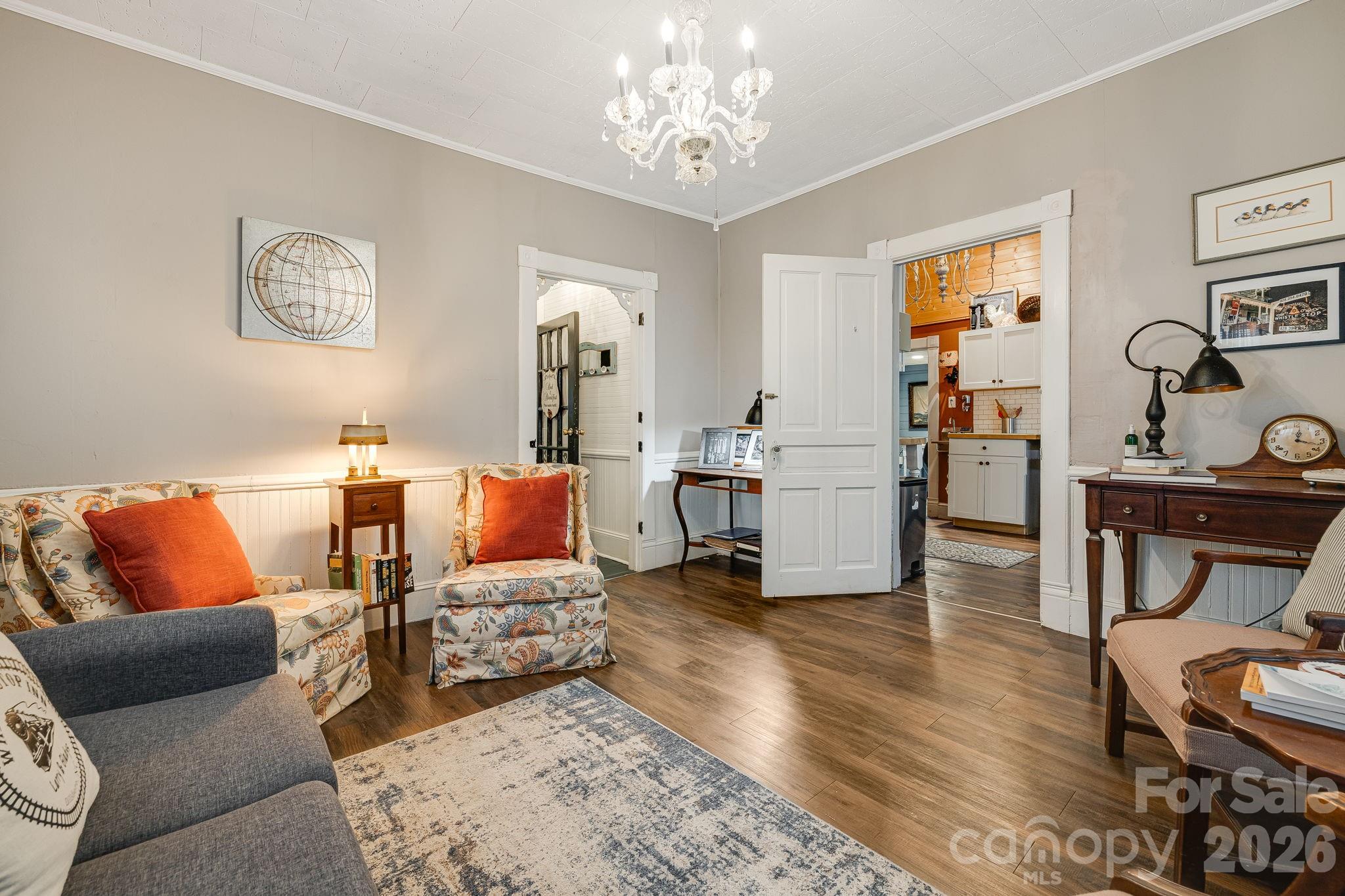 364 Haywood Road Property Photo 8