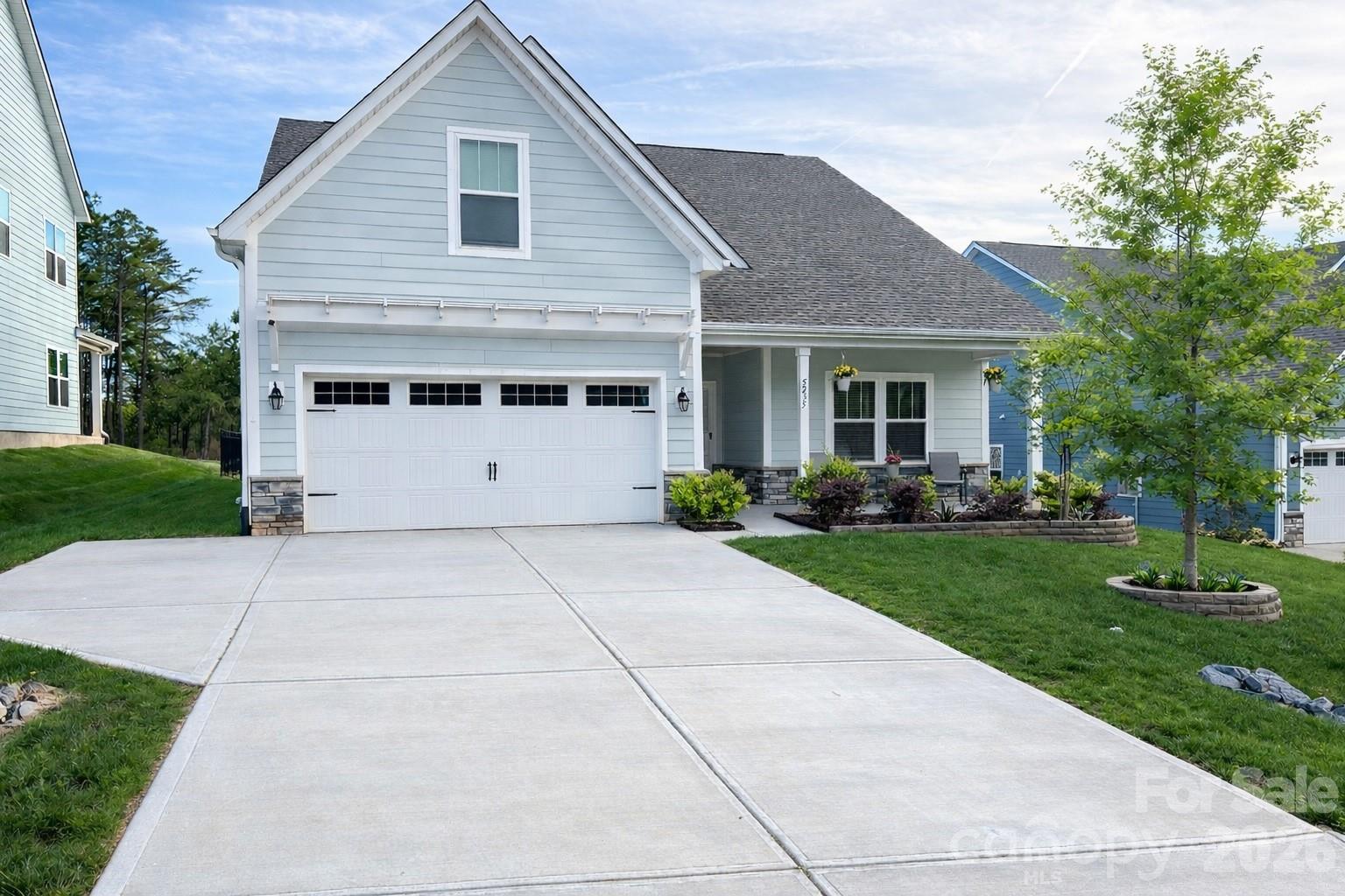 5235 Admirals Landing Property Photo 1