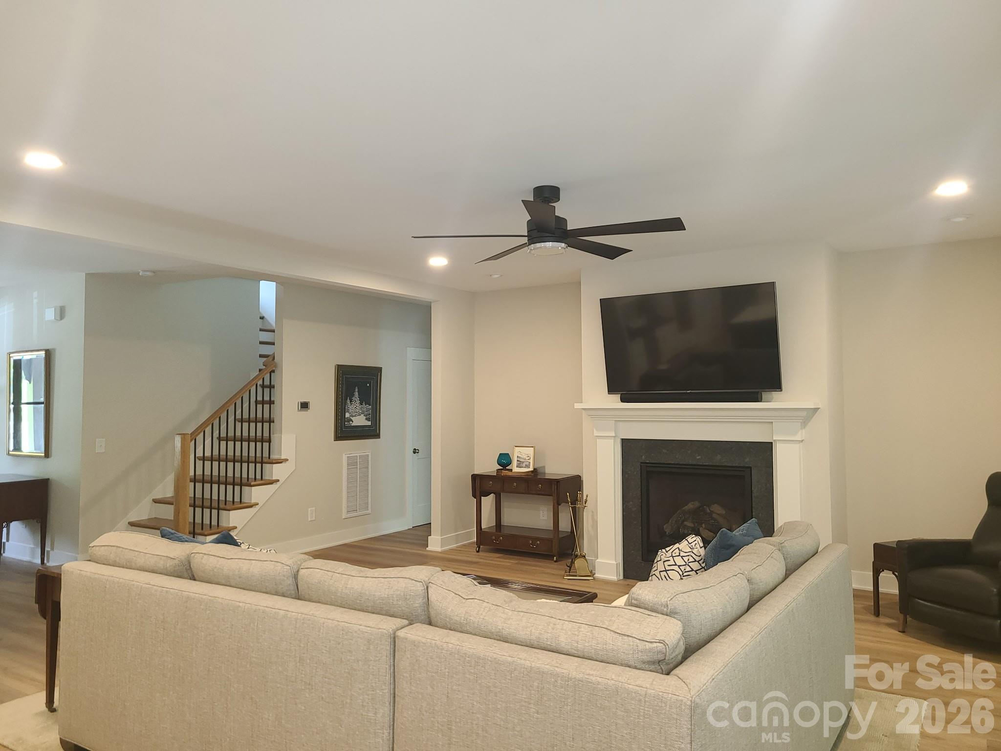 2866 Backwoods Trail Property Photo 12