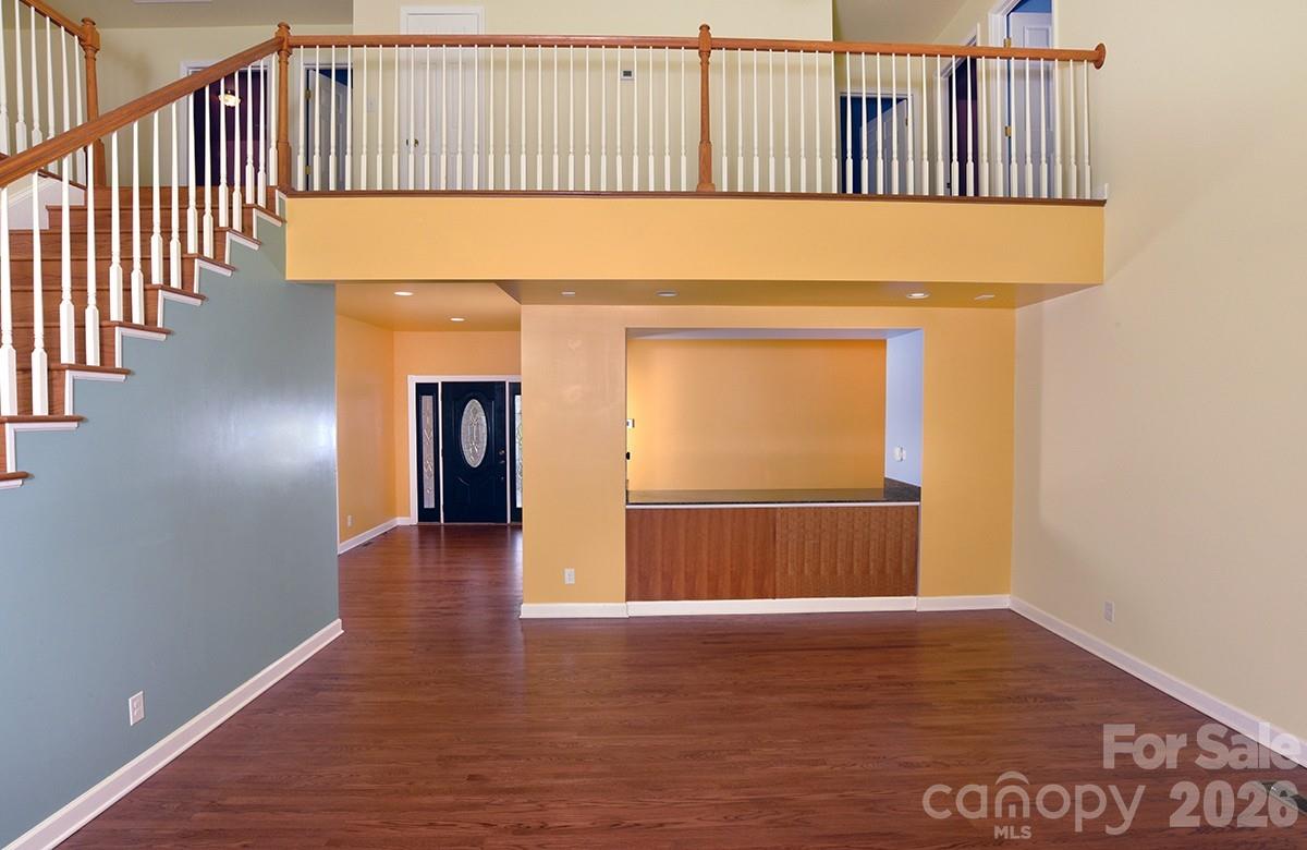 1203 Edgewater Court Property Photo 7