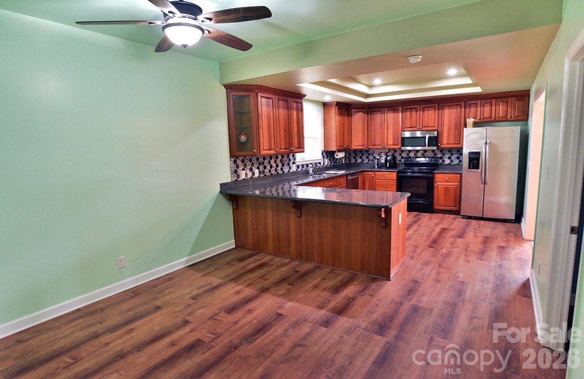 1203 Edgewater Court Property Photo 11