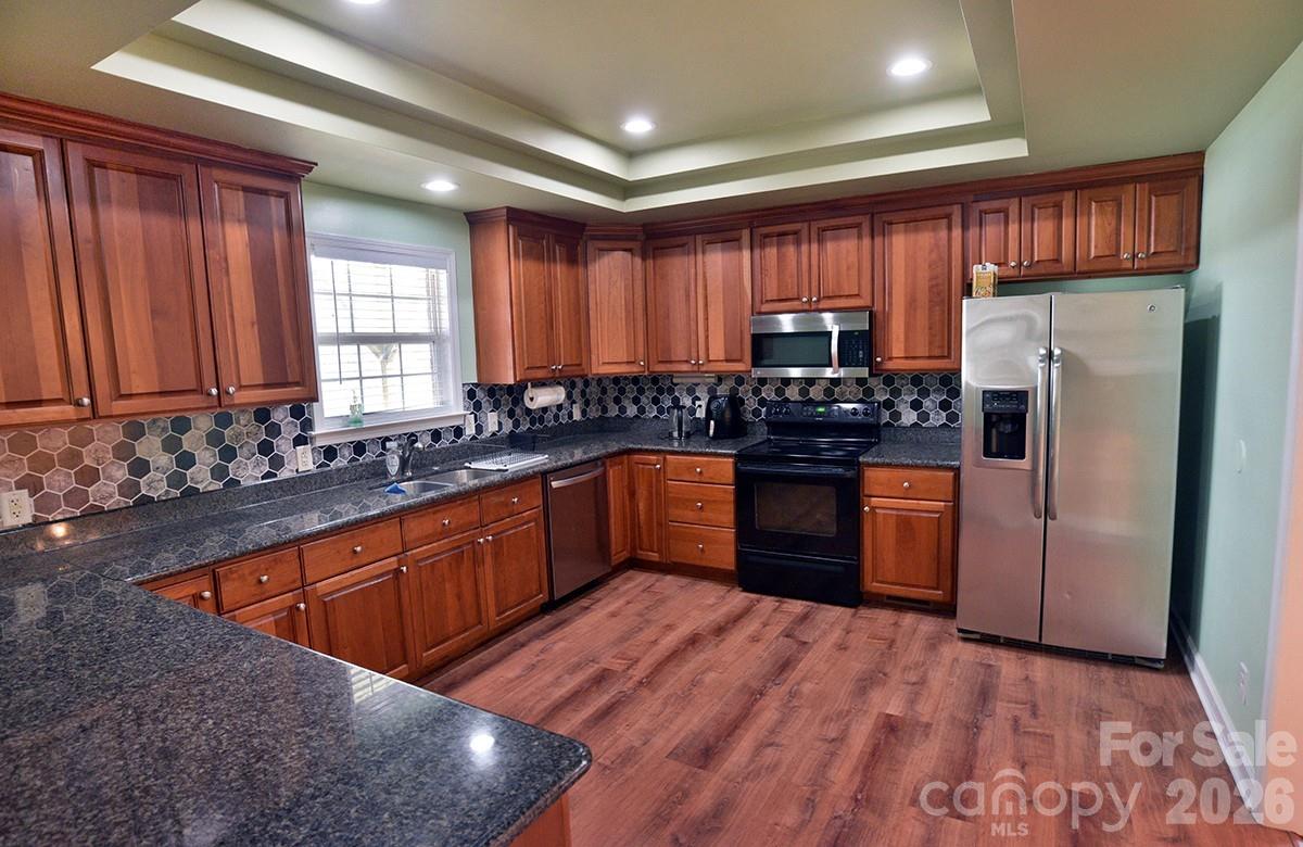 1203 Edgewater Court Property Photo 12