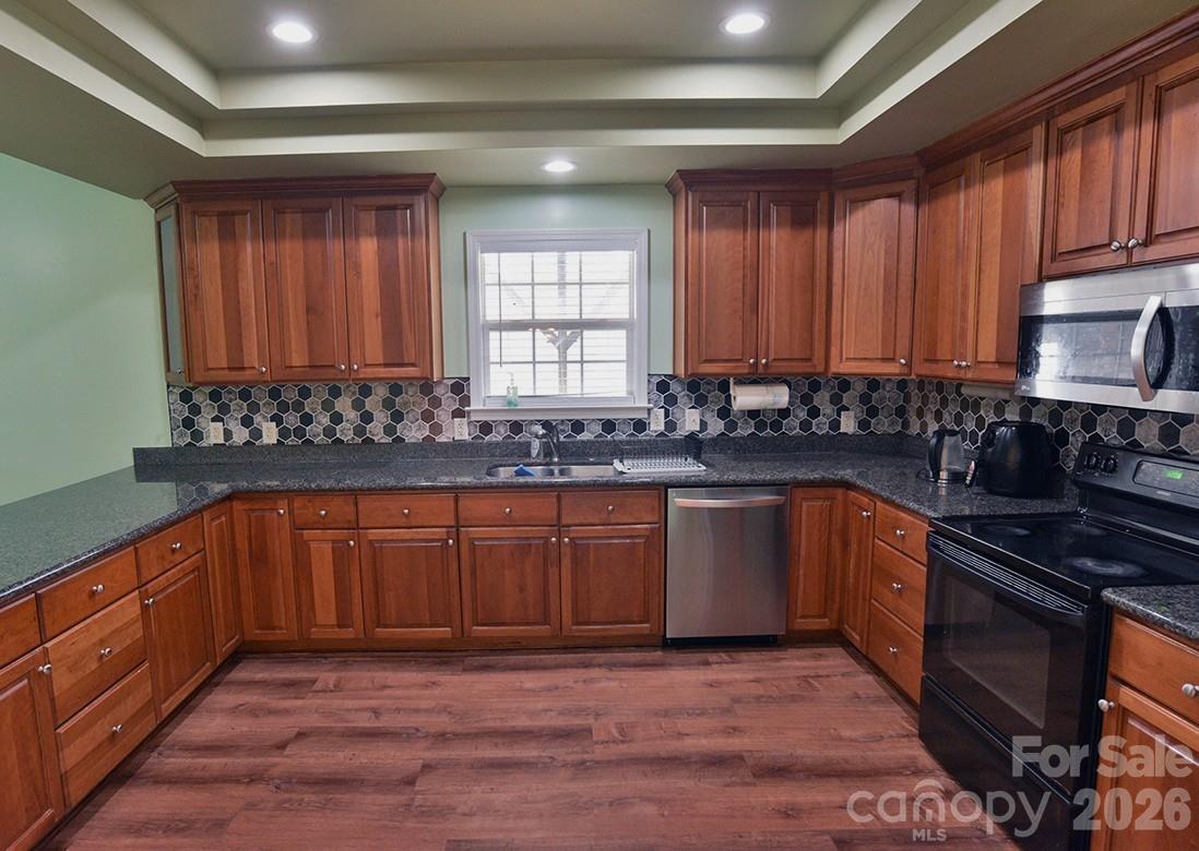 1203 Edgewater Court Property Photo 15
