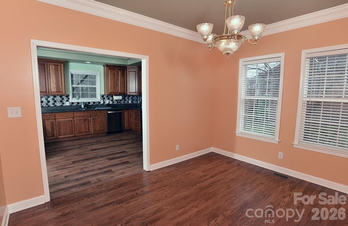 1203 Edgewater Court Property Photo 18
