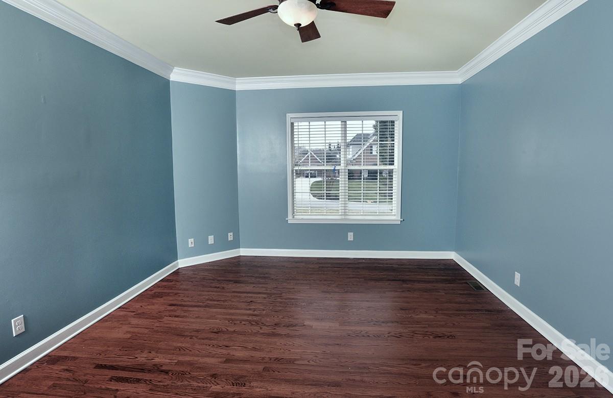 1203 Edgewater Court Property Photo 20