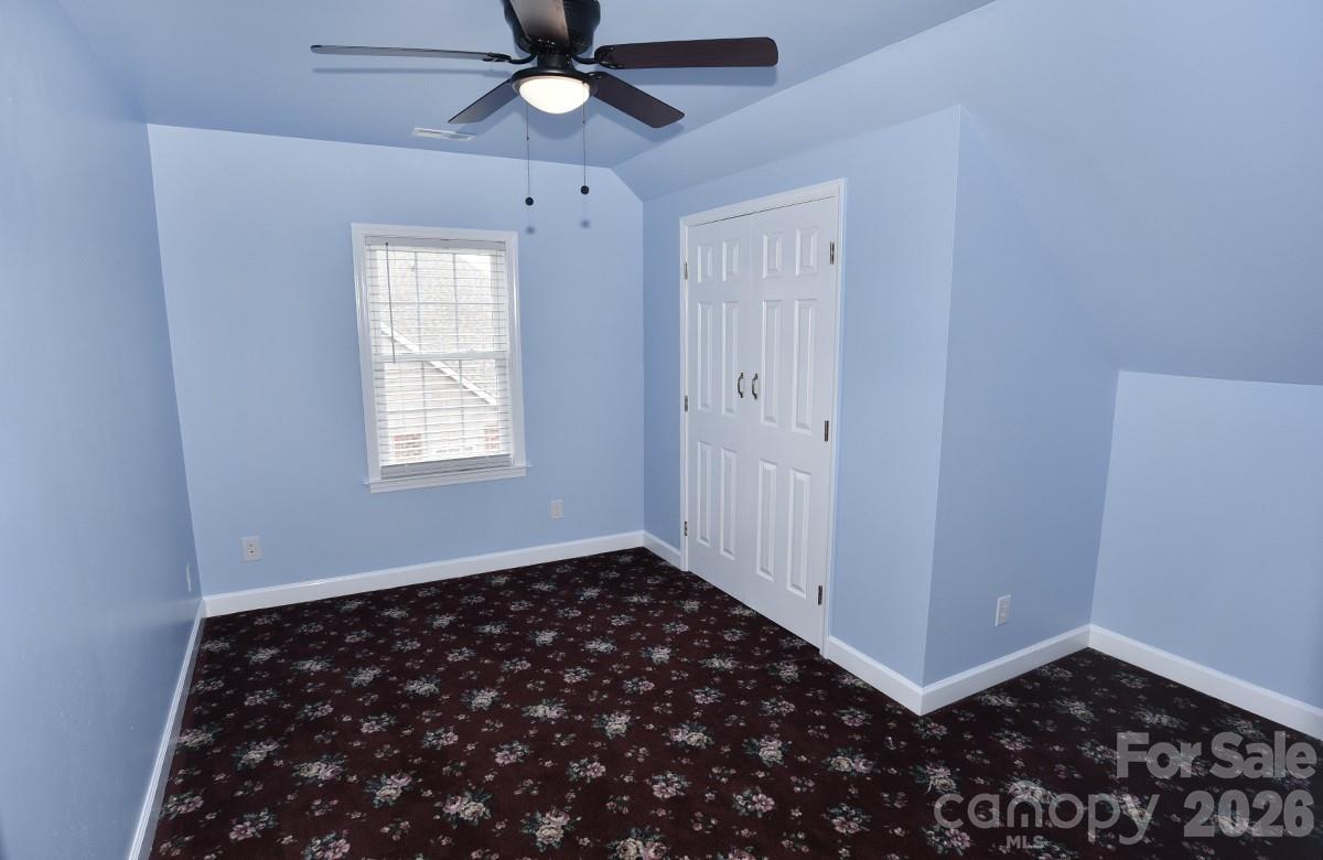 1203 Edgewater Court Property Photo 34