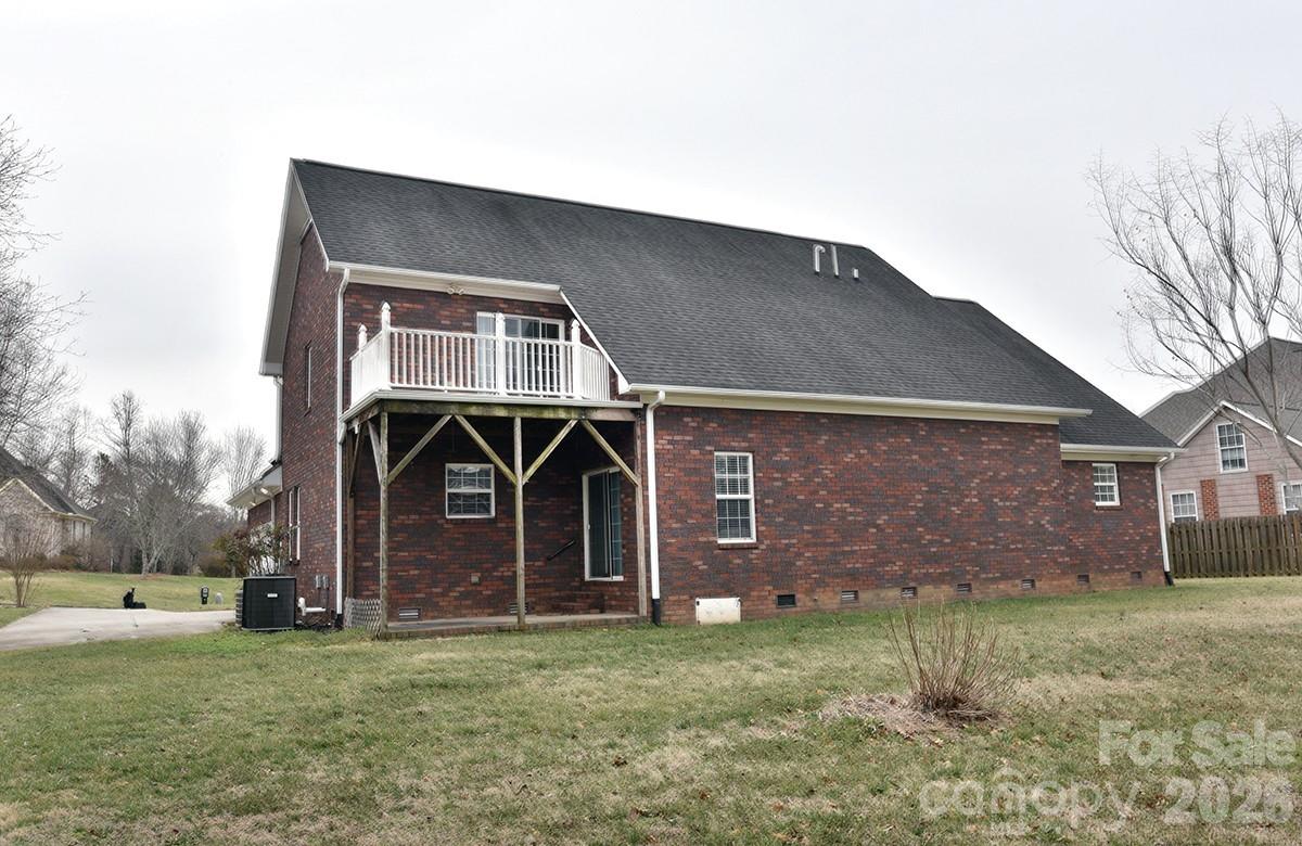 1203 Edgewater Court Property Photo 40
