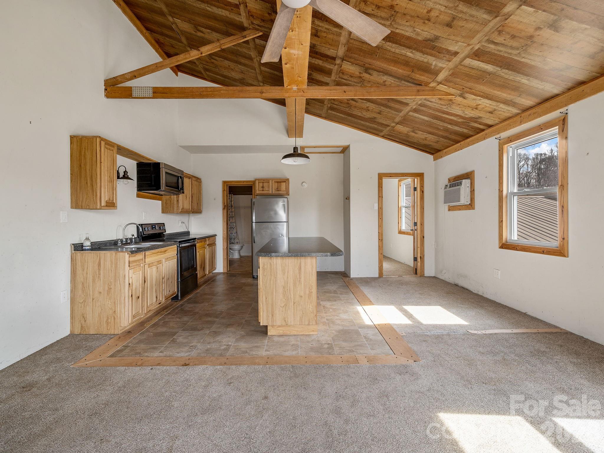 1487 Hayes Road Property Photo 3
