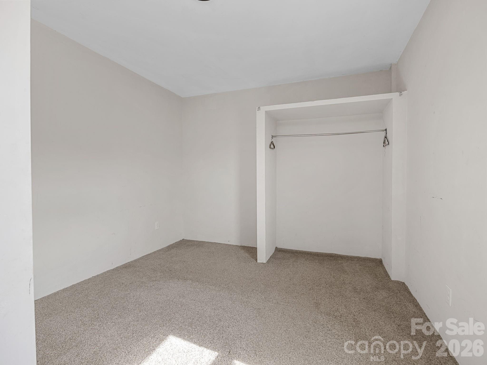 1487 Hayes Road Property Photo 9