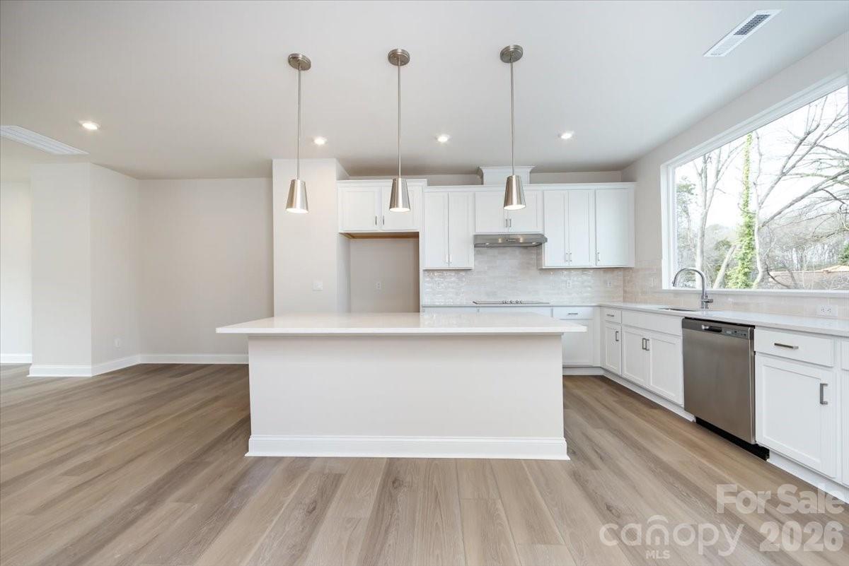 909 Archway Lane Property Photo 16