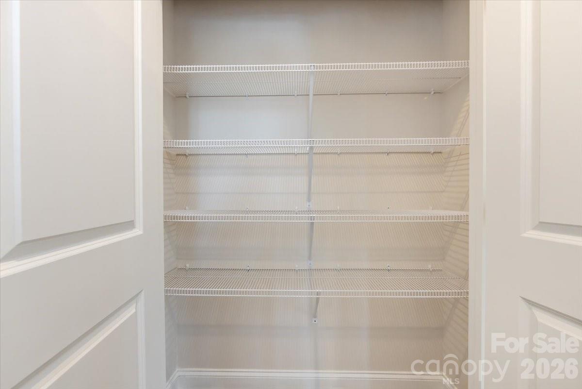 909 Archway Lane Property Photo 20
