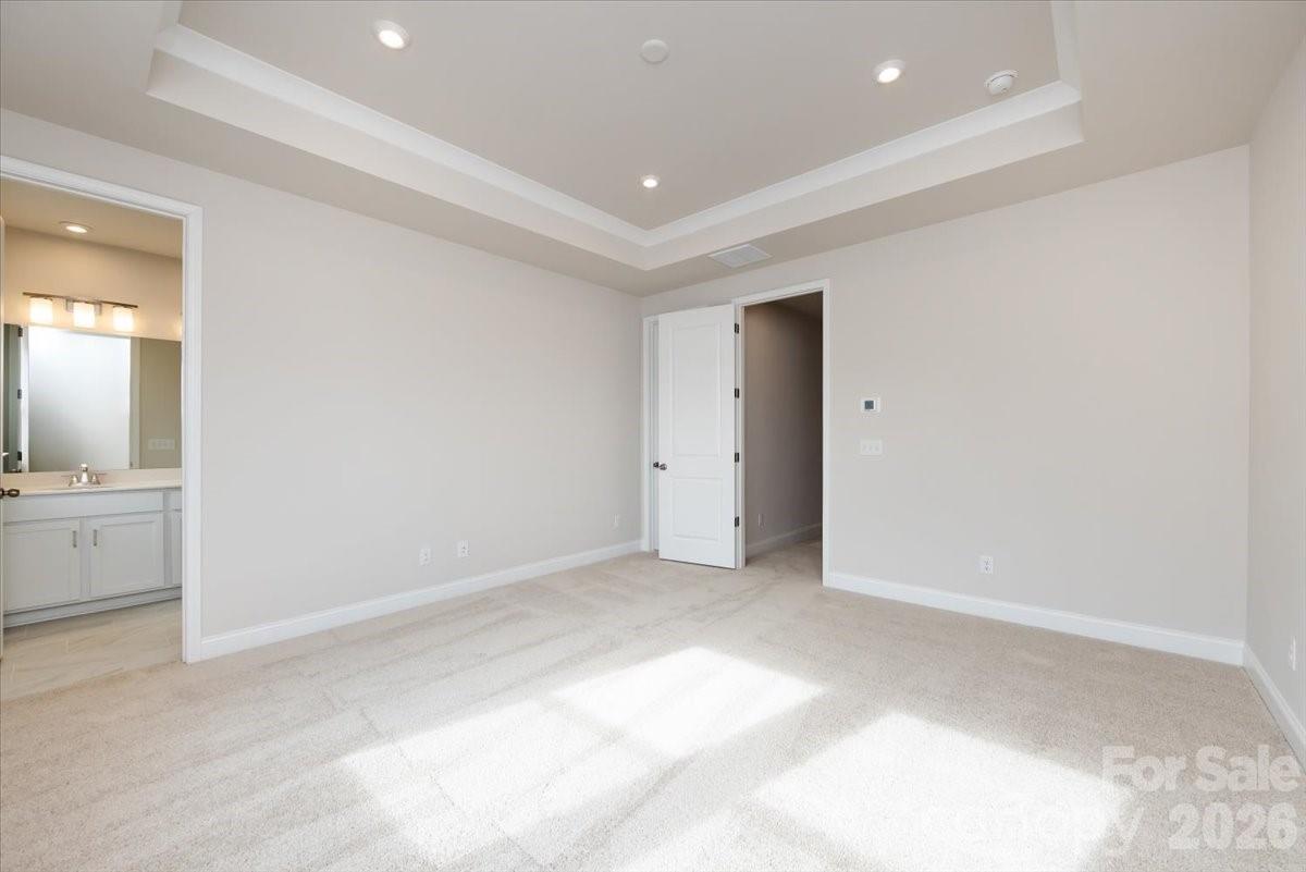 909 Archway Lane Property Photo 24