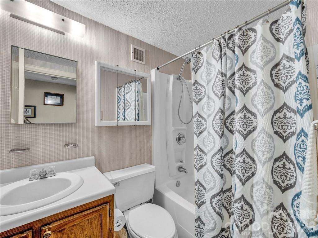 303 Sugar Top Drive 2718 Property Photo 18